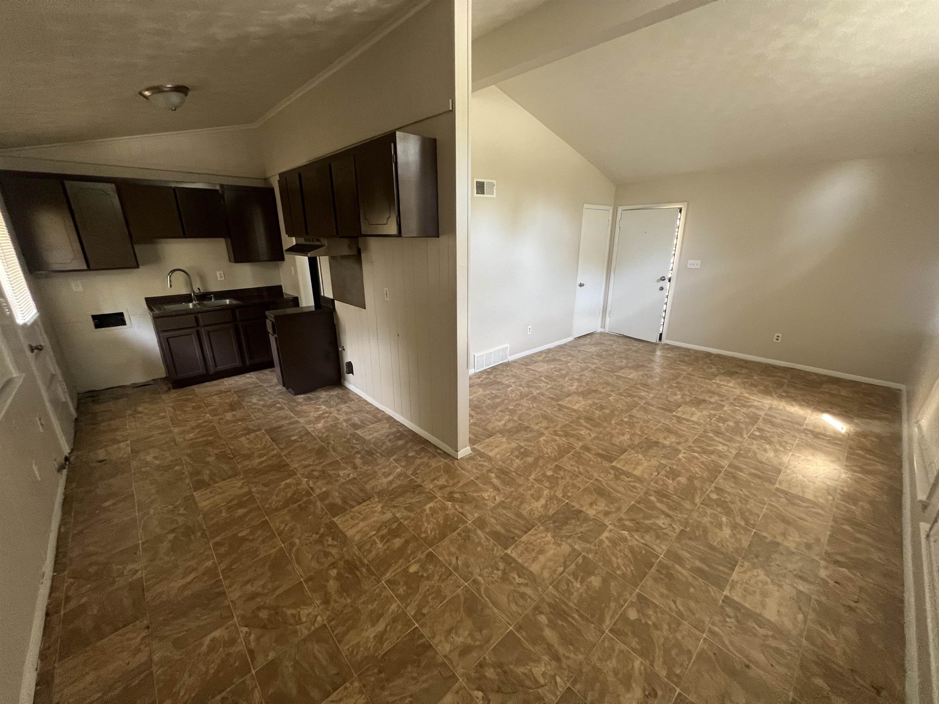 2275 Cassie Ave Property Photo 3