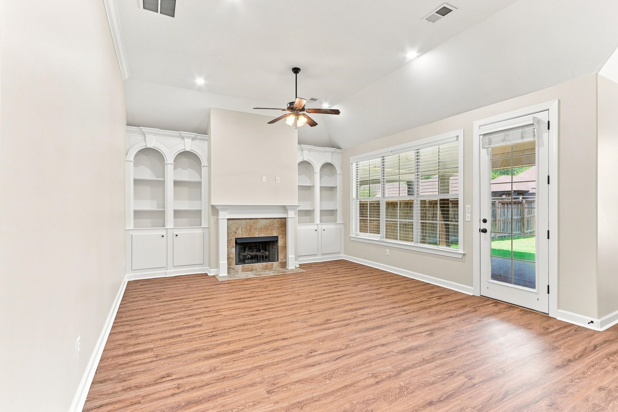 8522 Woodland Rose Cir Property Photo 14