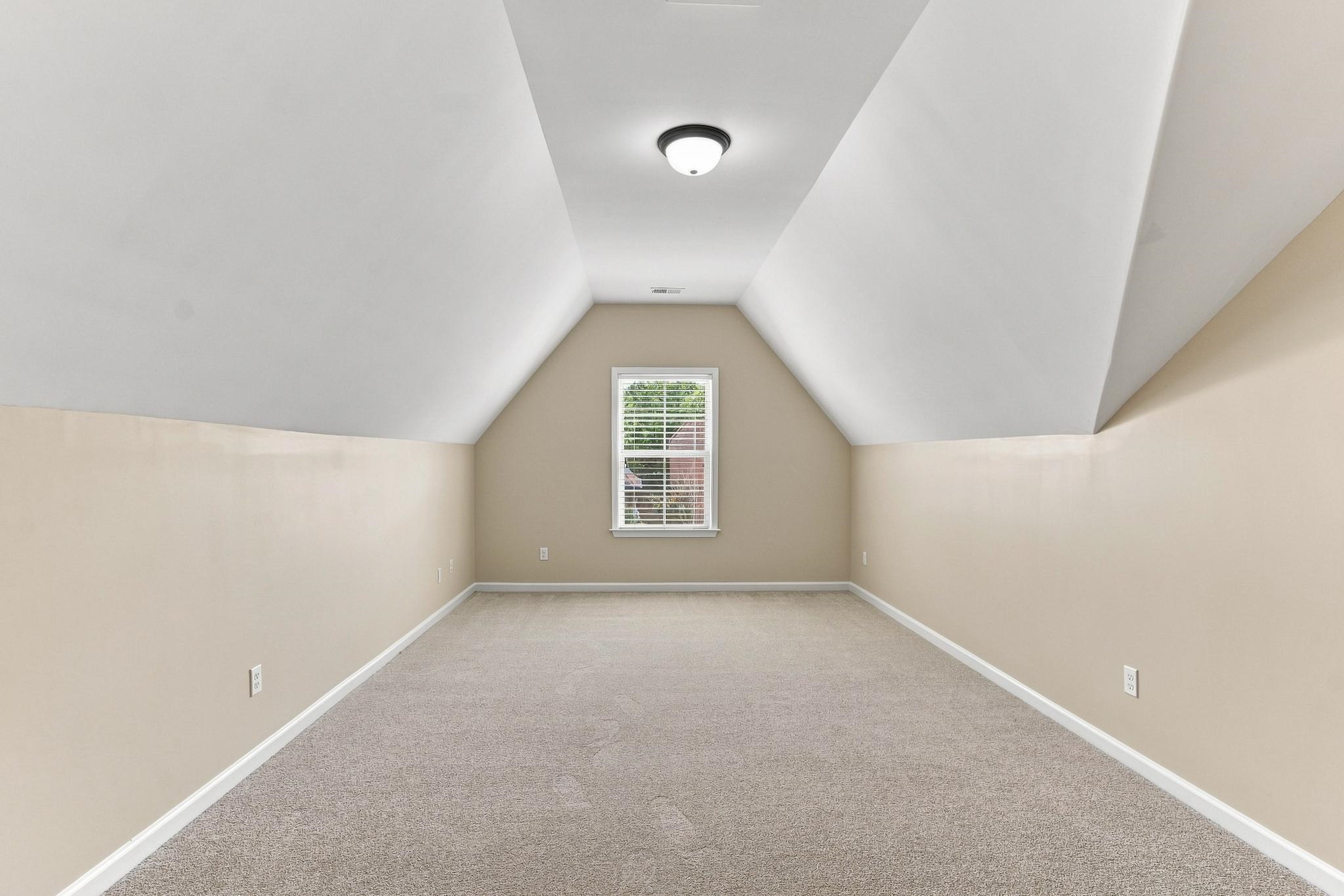 8522 Woodland Rose Cir Property Photo 32