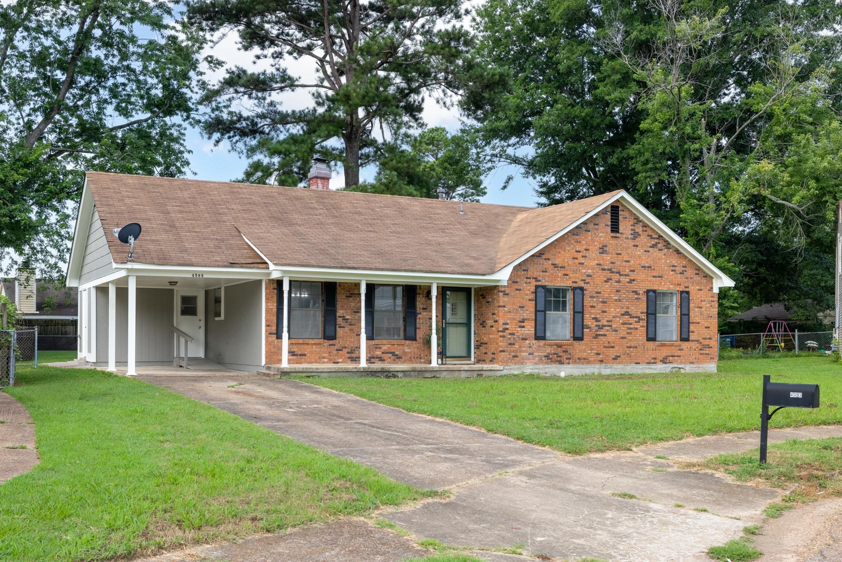 4393 RIDGE BAY CV