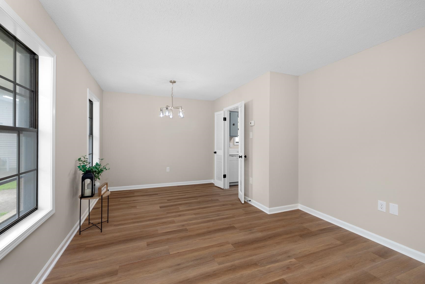 4393 Ridge Bay Cv Property Photo 5