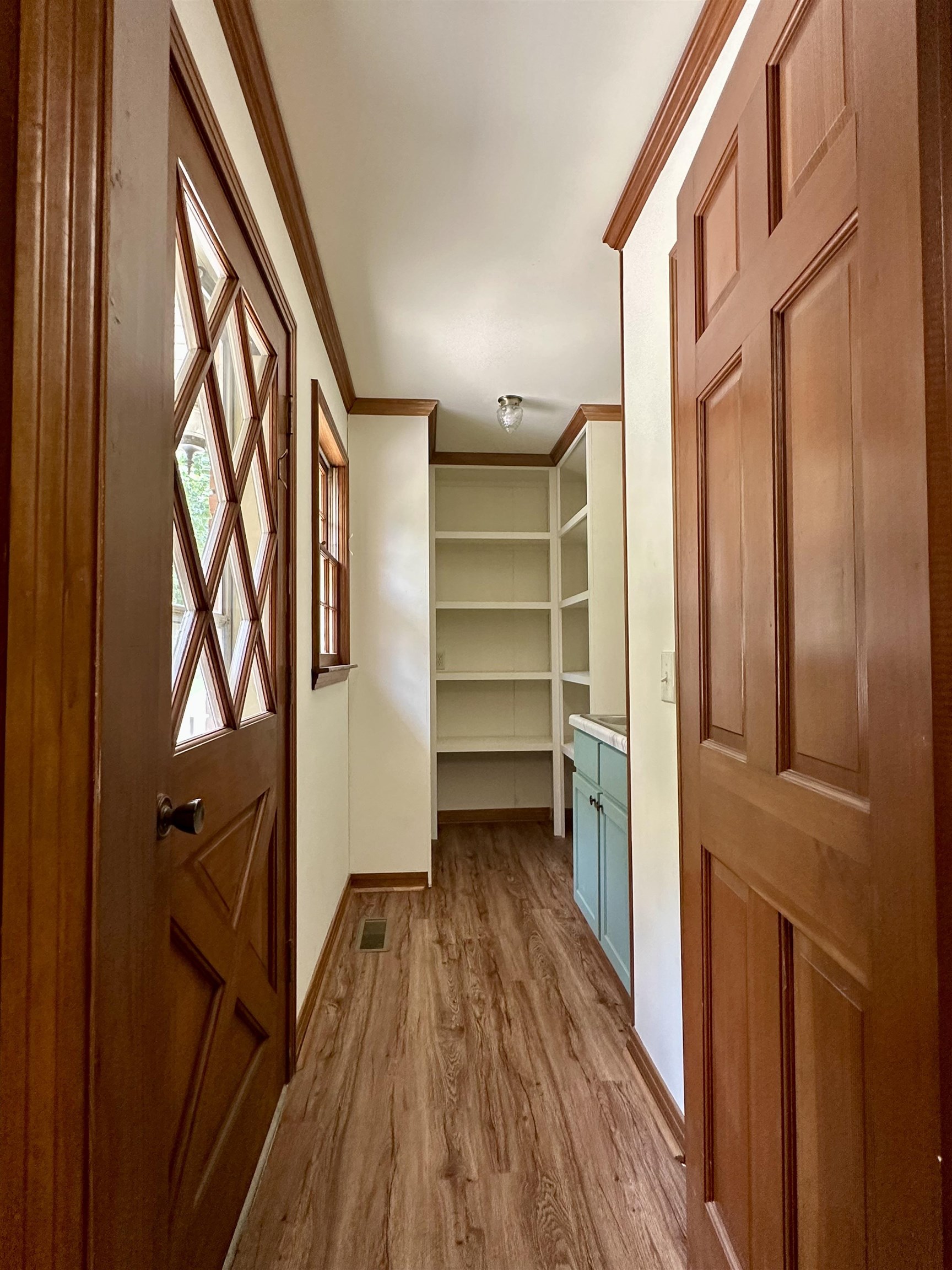 808 W Main St Property Photo 18