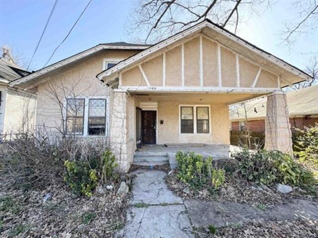 1044 Roland St Property Photo 1