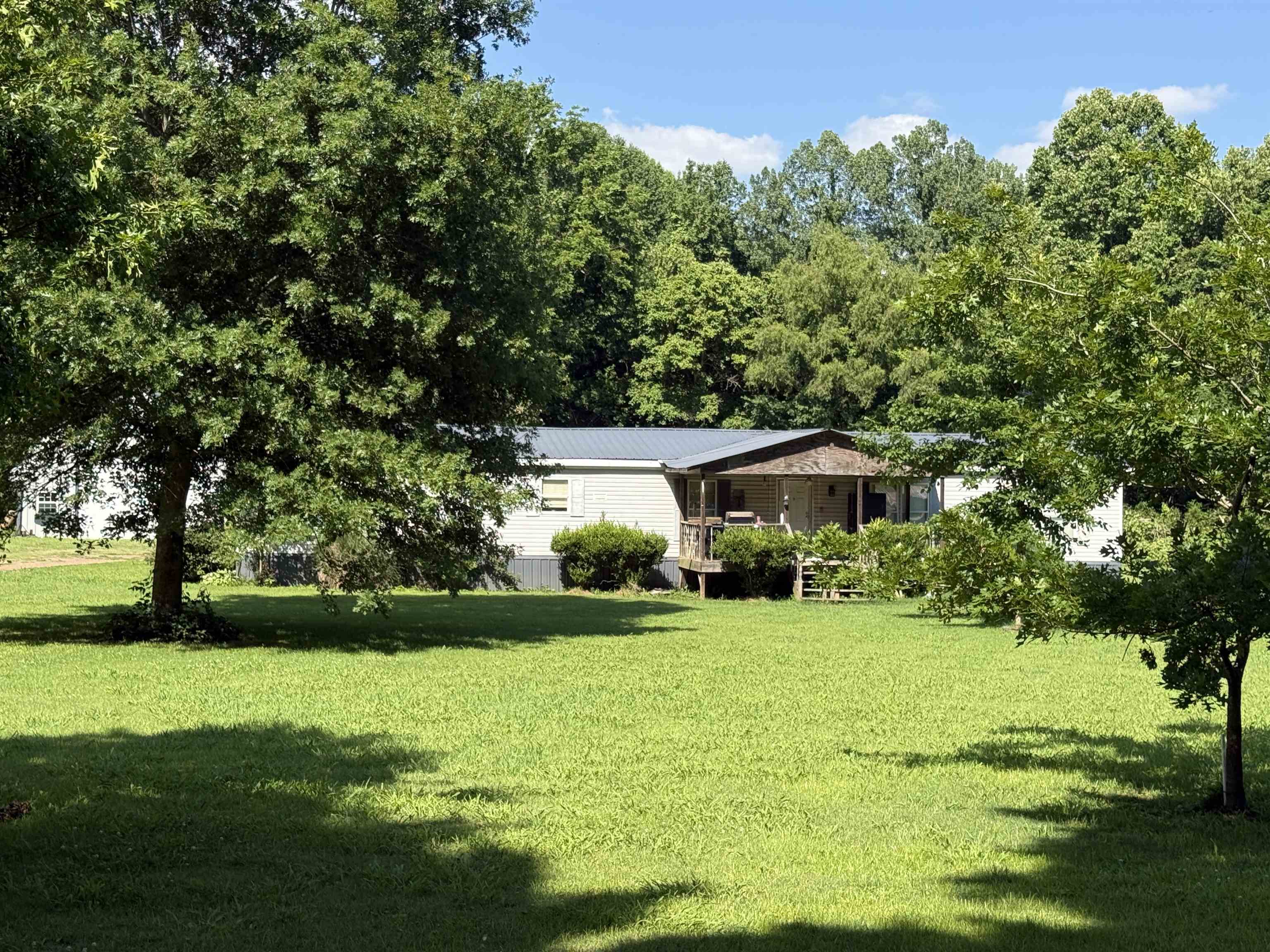 2572 Jeff Webb Rd Property Photo 1