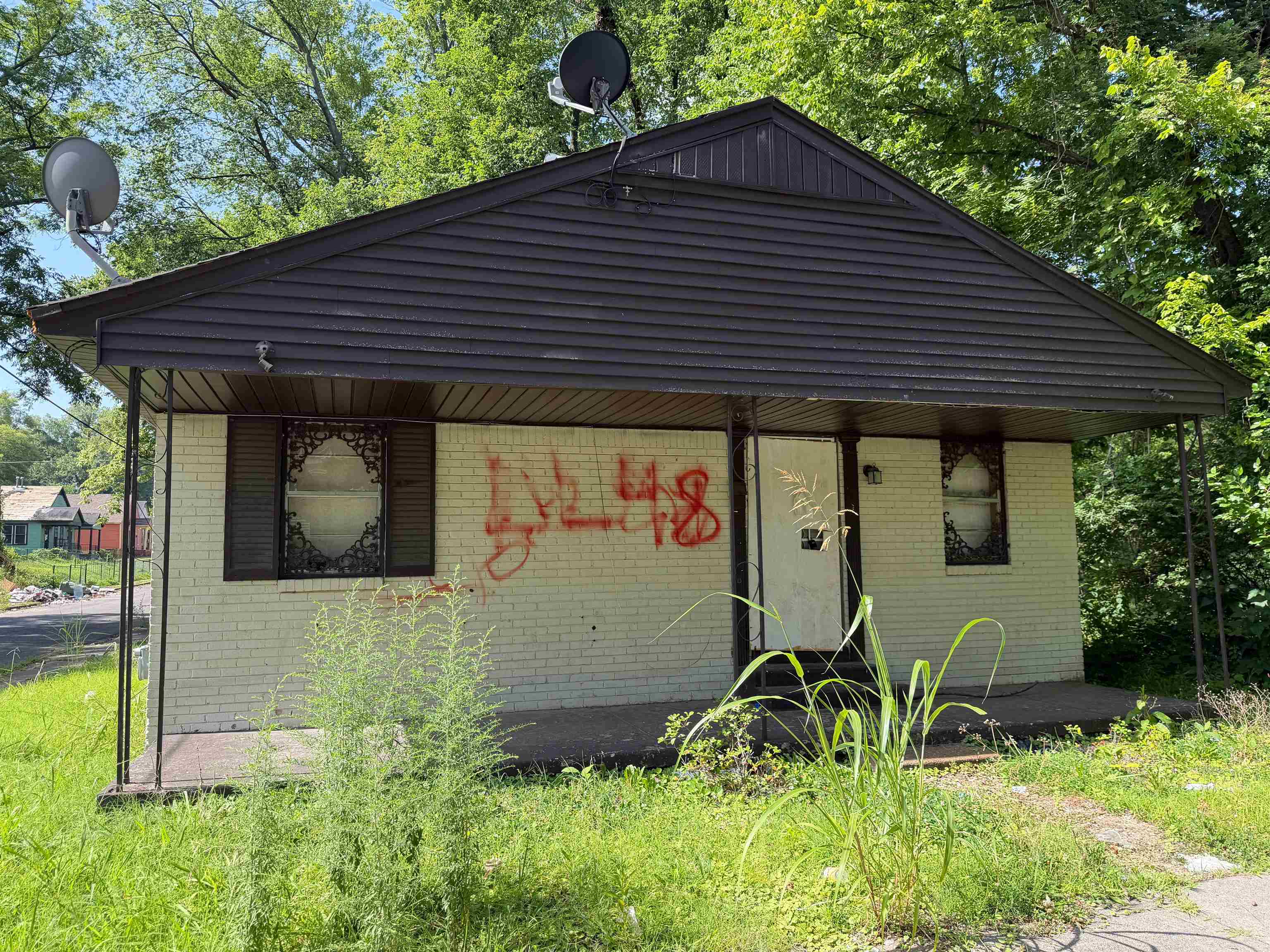 417 E Olive Ave Property Photo 1