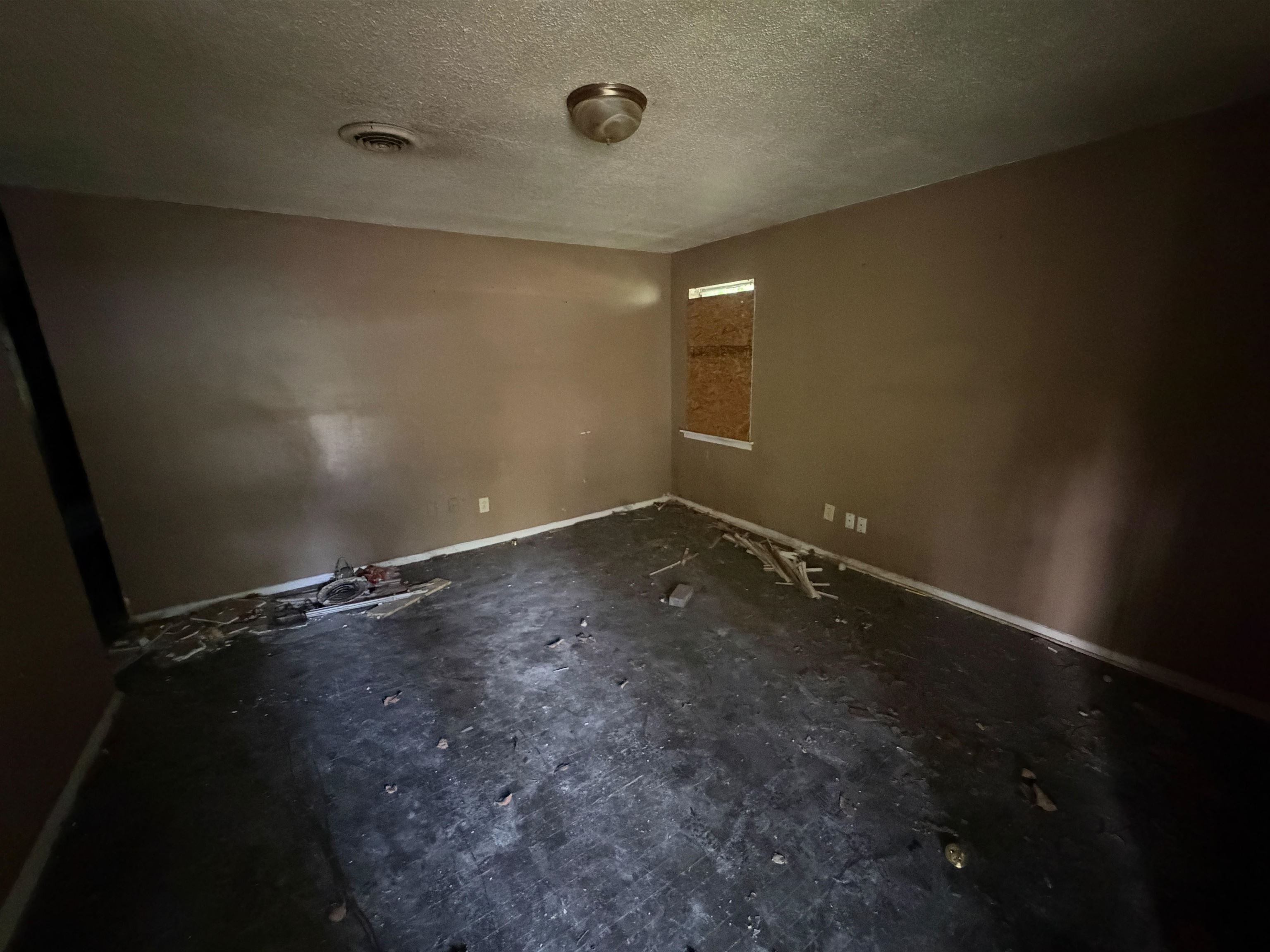 417 E Olive Ave Property Photo 3
