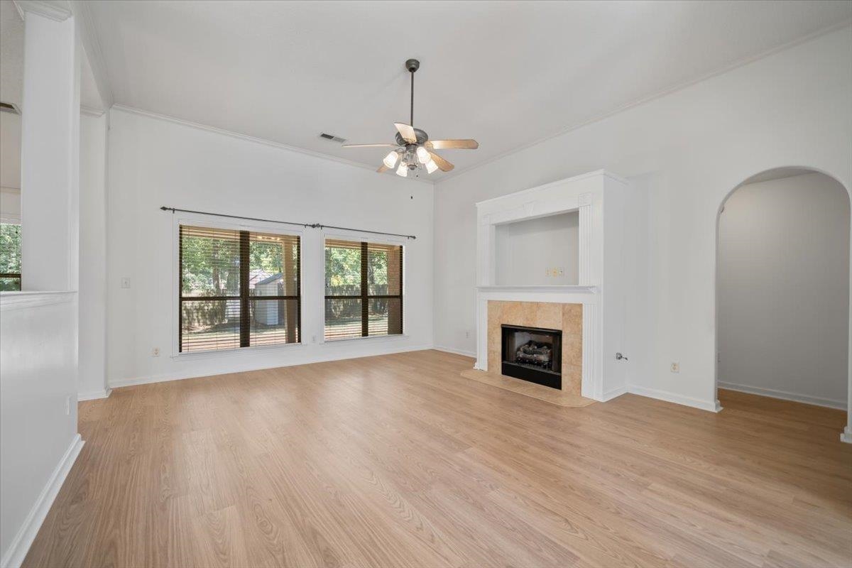 8054 Breezy Meadows Ln Property Photo 6