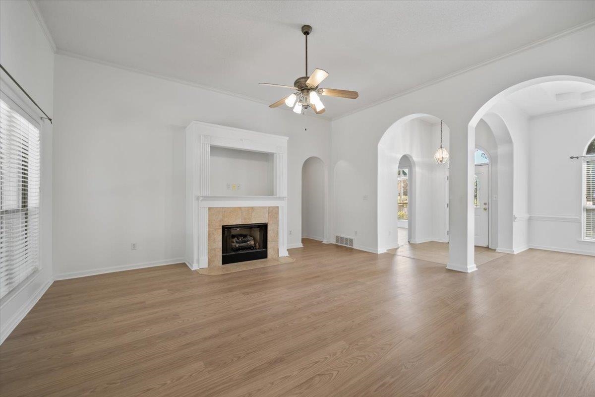 8054 Breezy Meadows Ln Property Photo 7