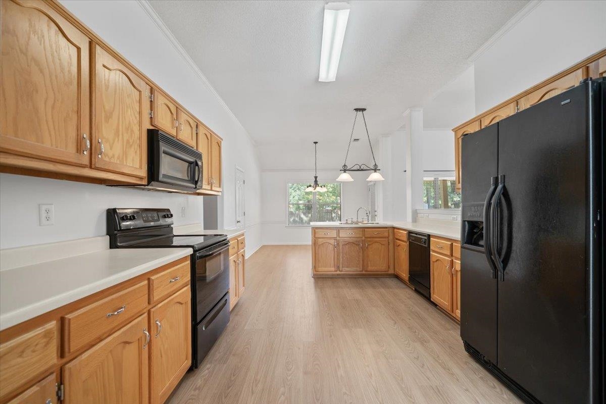 8054 Breezy Meadows Ln Property Photo 13
