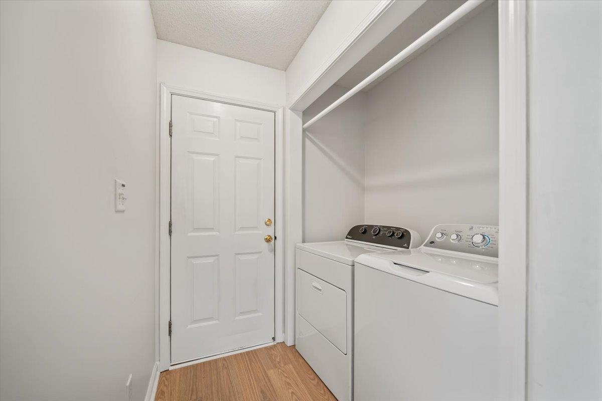 8054 Breezy Meadows Ln Property Photo 19