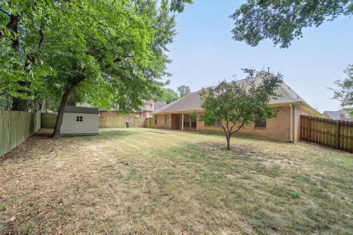 8054 Breezy Meadows Ln Property Photo 31