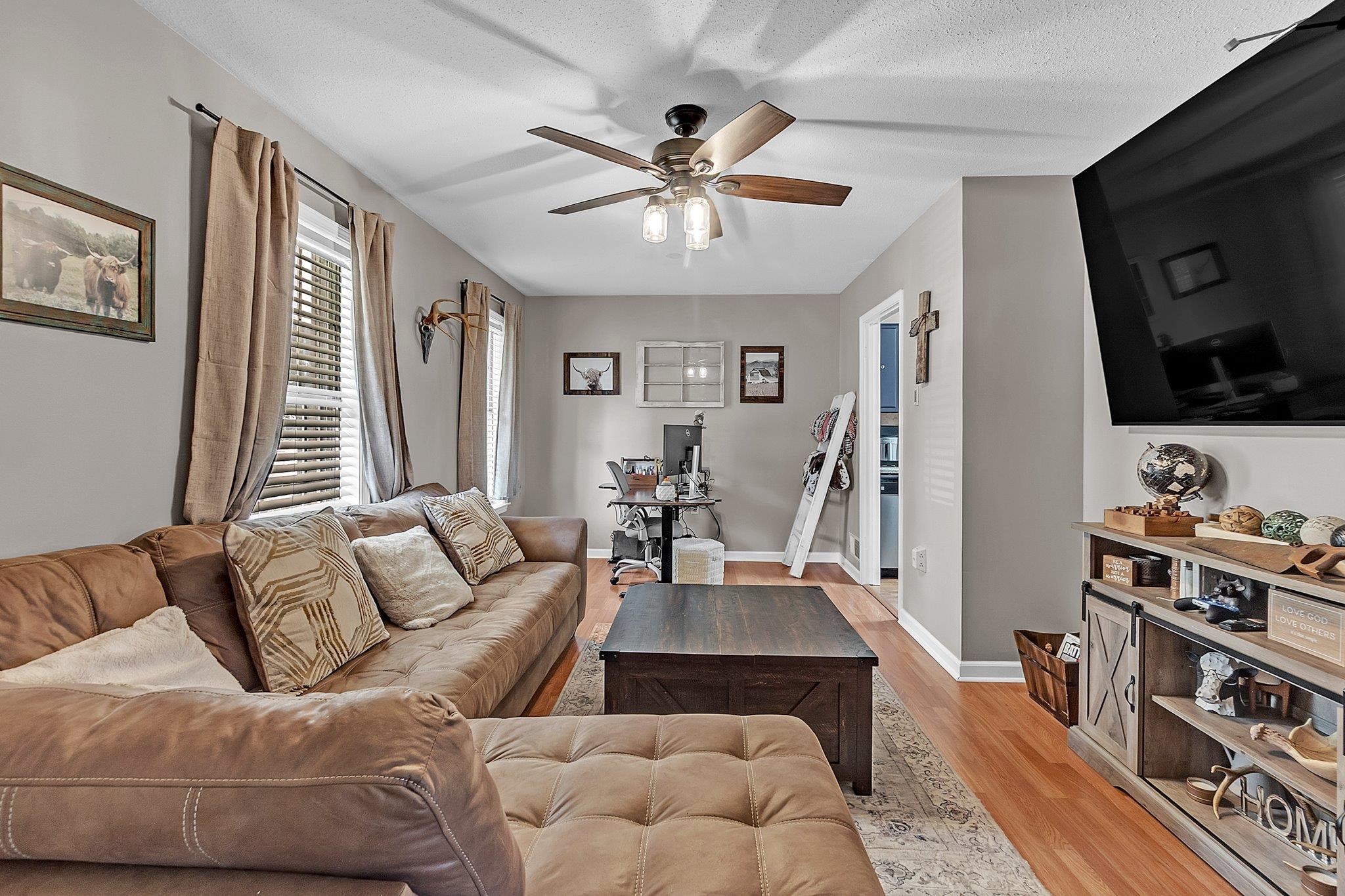6986 E Heatherhill Dr E Property Photo 6