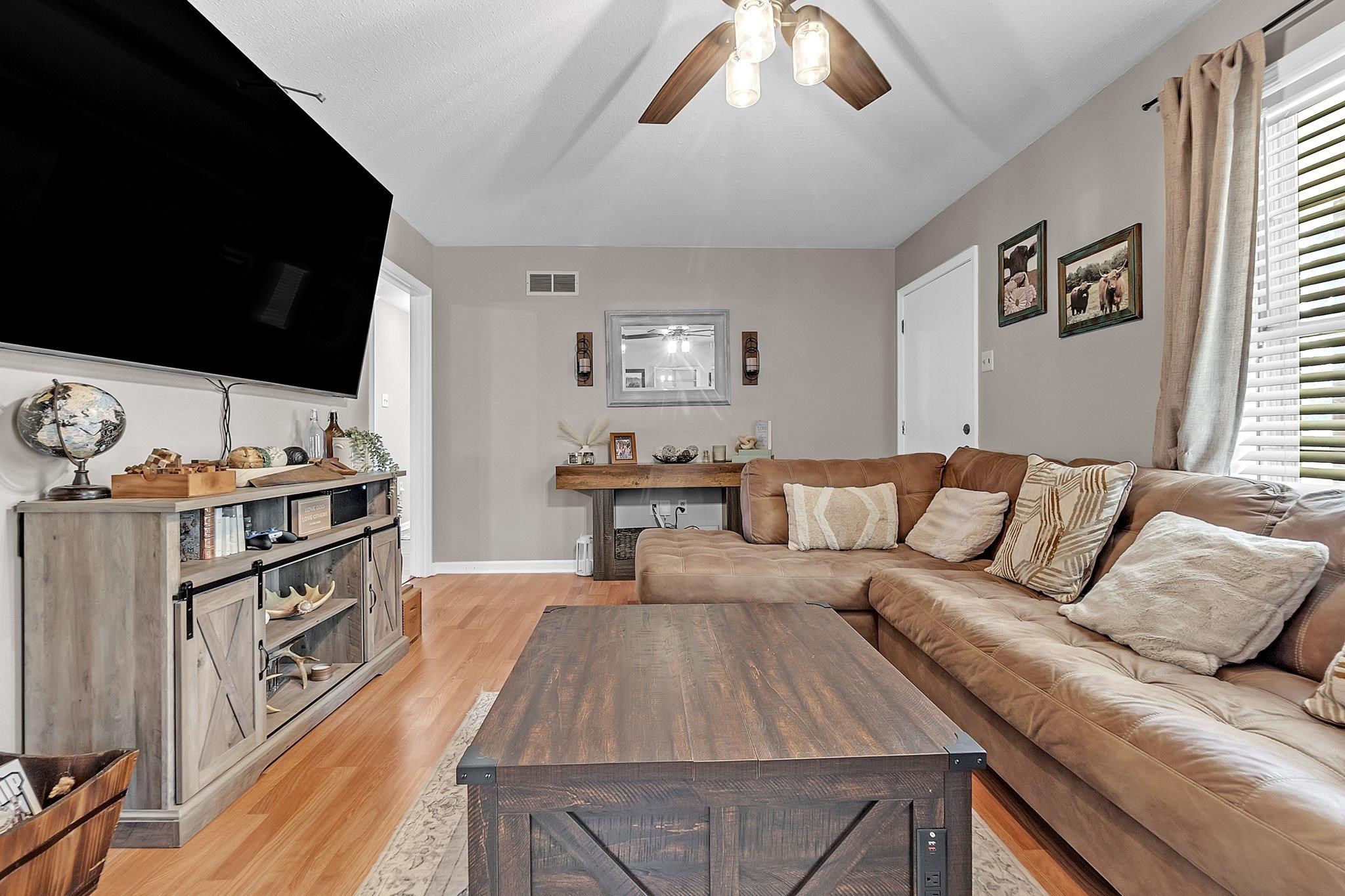 6986 E Heatherhill Dr E Property Photo 7