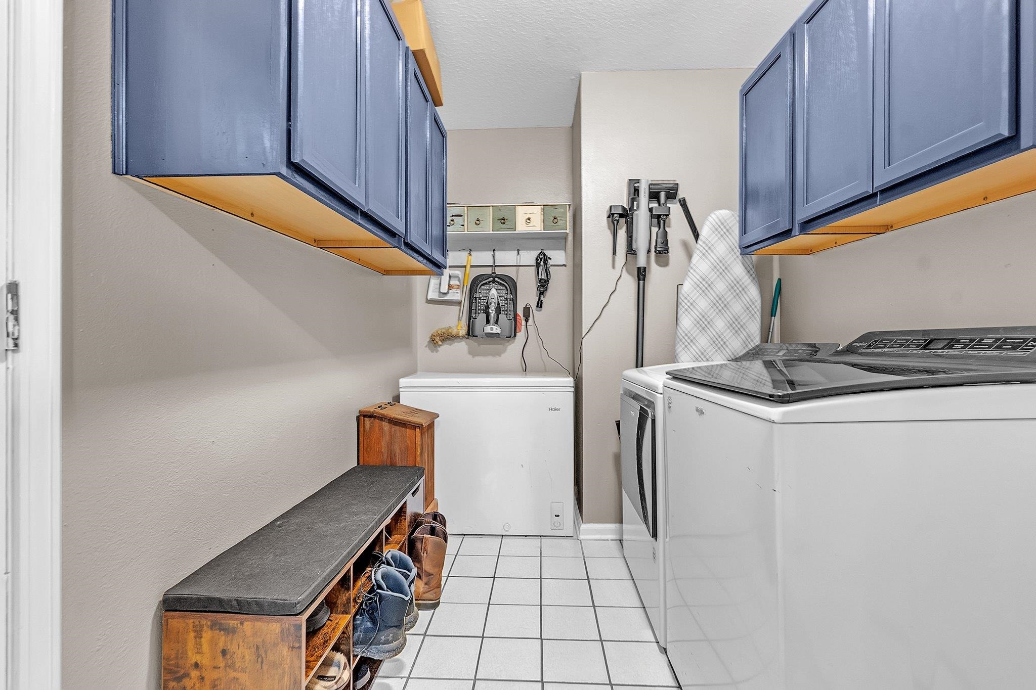 6986 E Heatherhill Dr E Property Photo 16