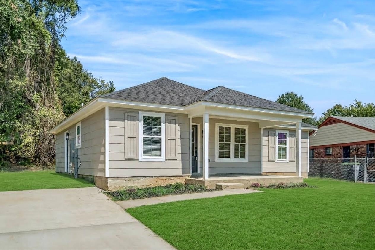 2962 Grenadier Cv Property Photo 2