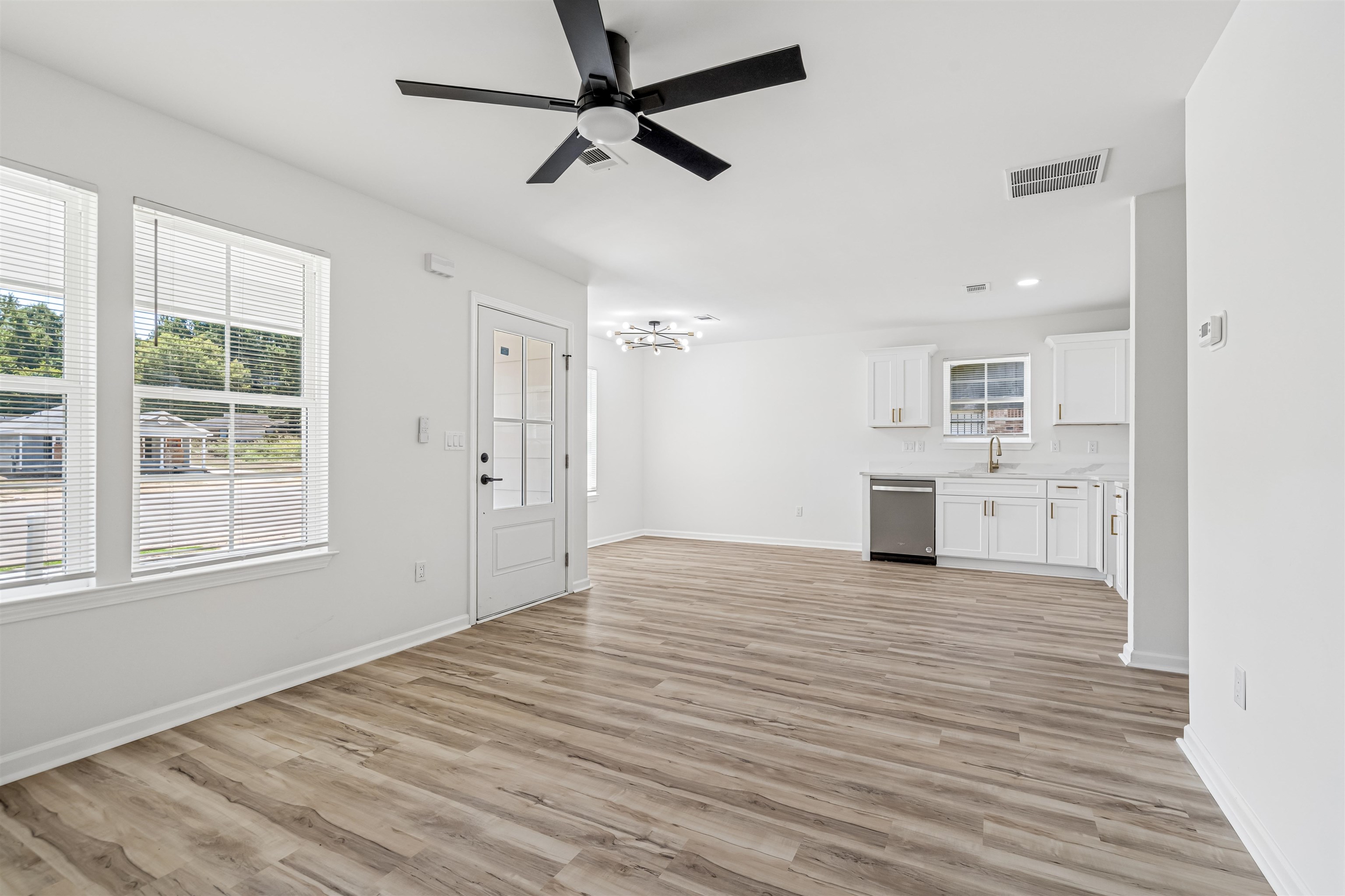 2962 Grenadier Cv Property Photo 5