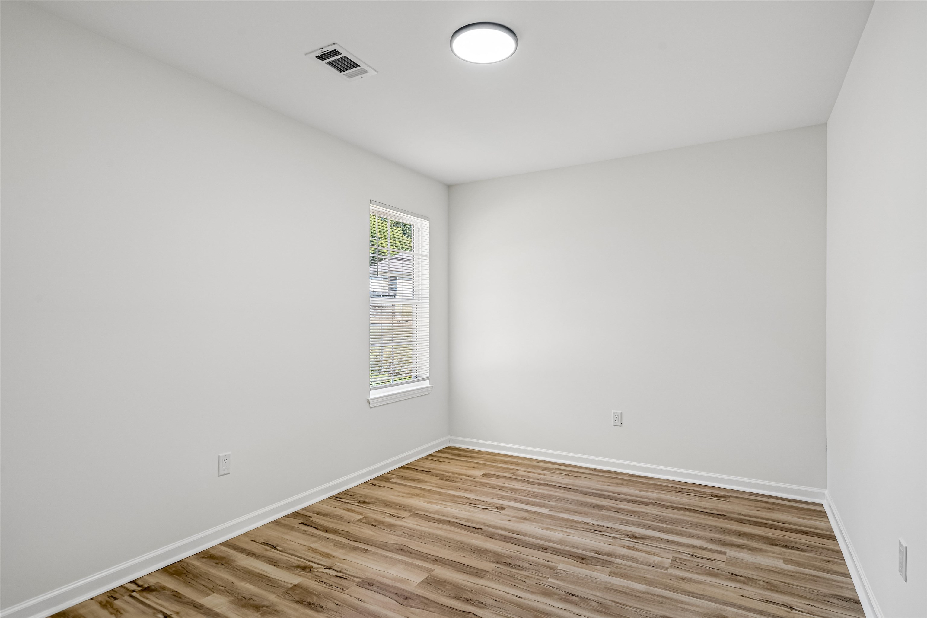 2962 Grenadier Cv Property Photo 14
