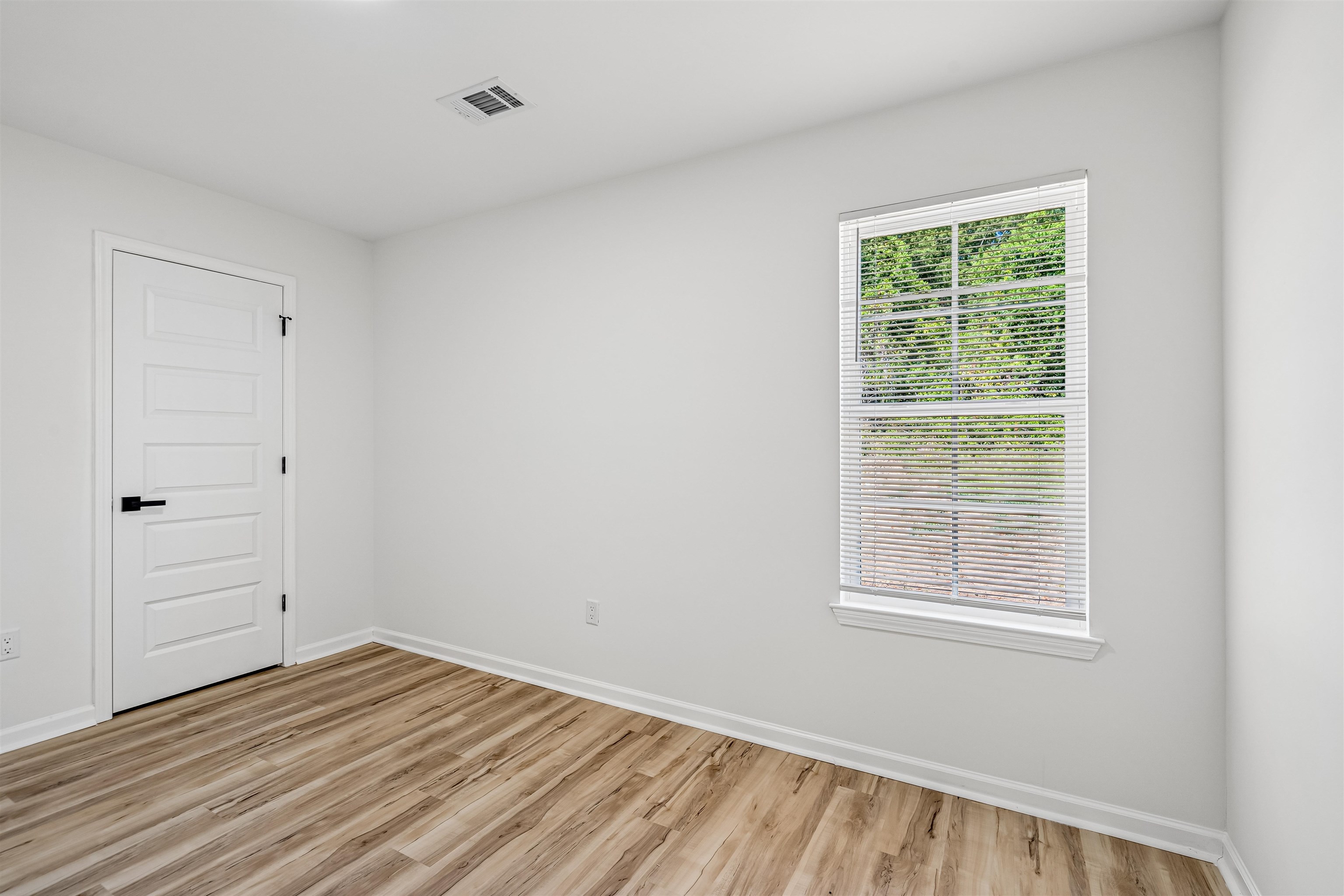 2962 Grenadier Cv Property Photo 15