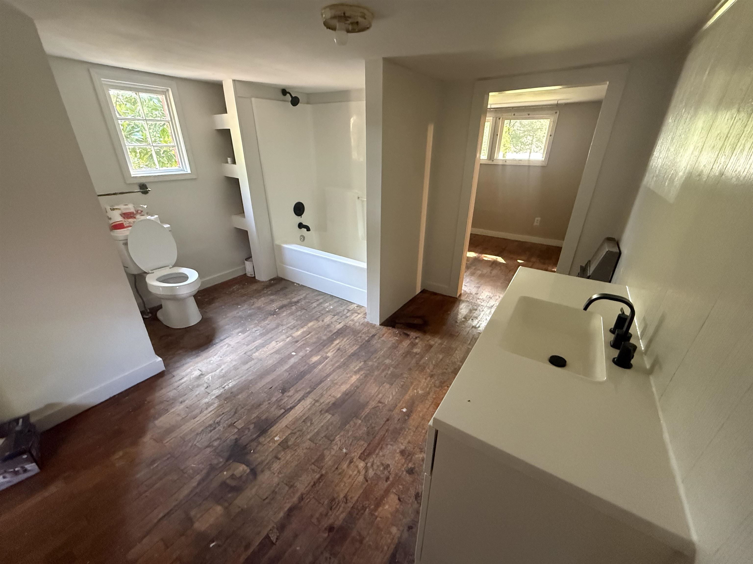 110 Church St Property Photo 12