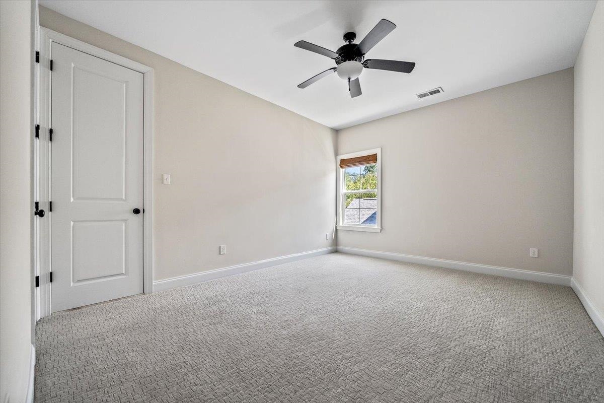 1748 N Chadwick Farms Loop Property Photo 22