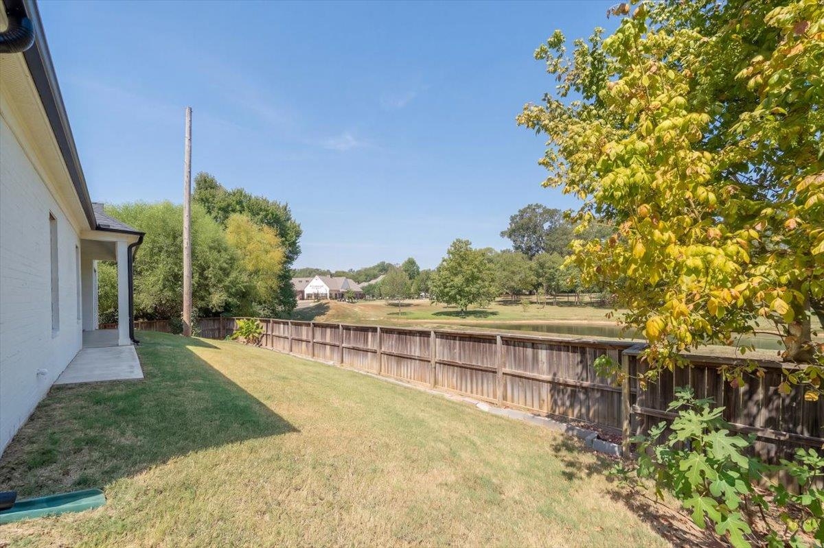 1748 N Chadwick Farms Loop Property Photo 28
