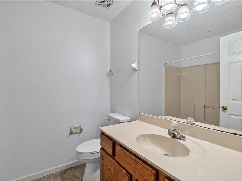 1028 Zenith Rd Property Photo 13