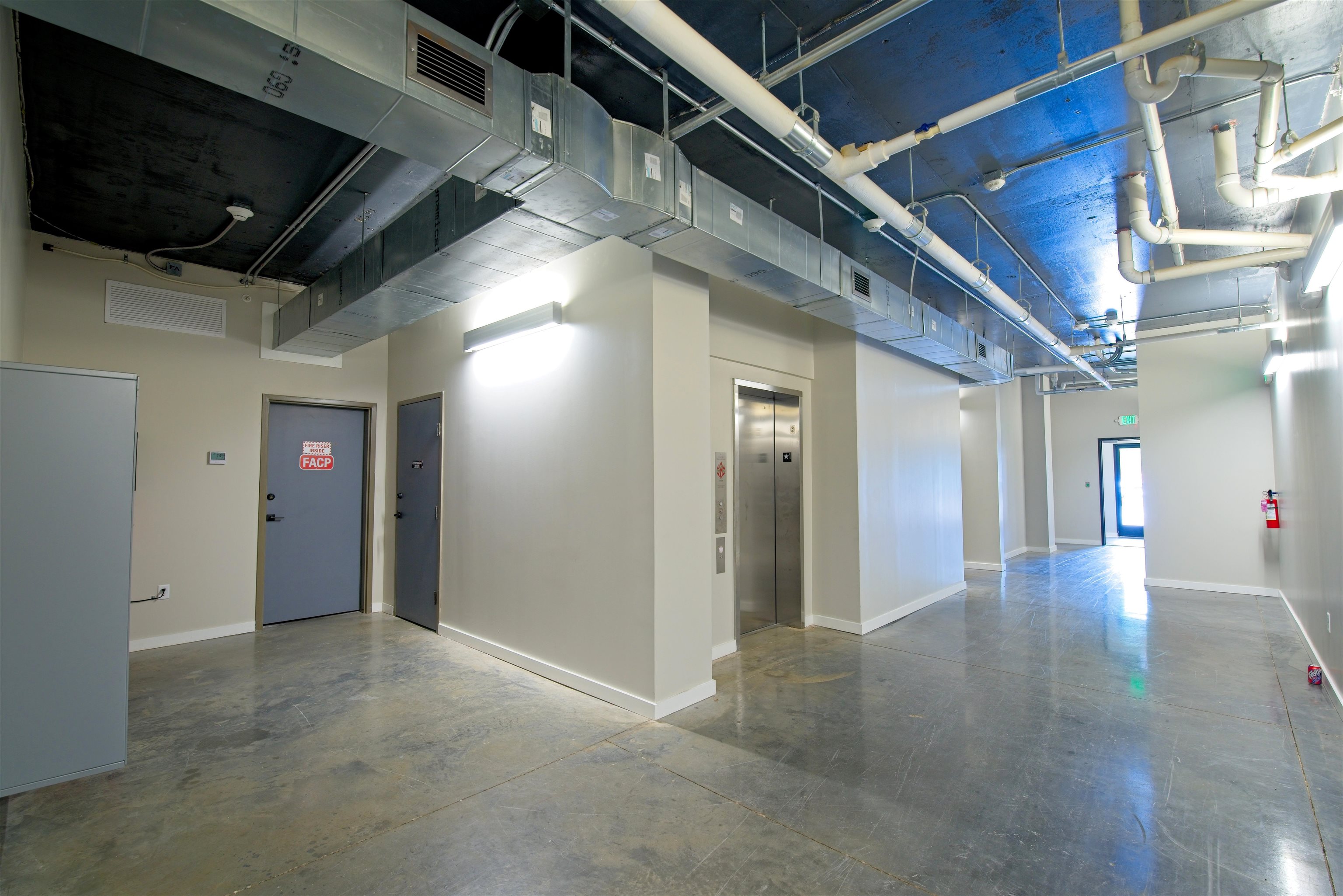 3637 Park Ave Studio Property Photo 9