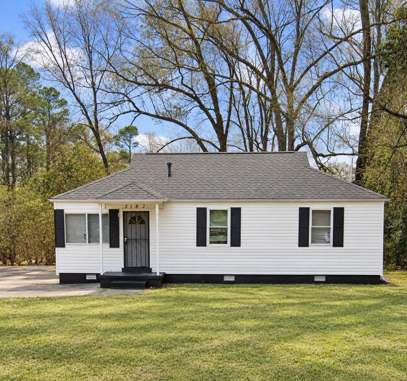 2182 HILLSIDE AVE Property Photo 1