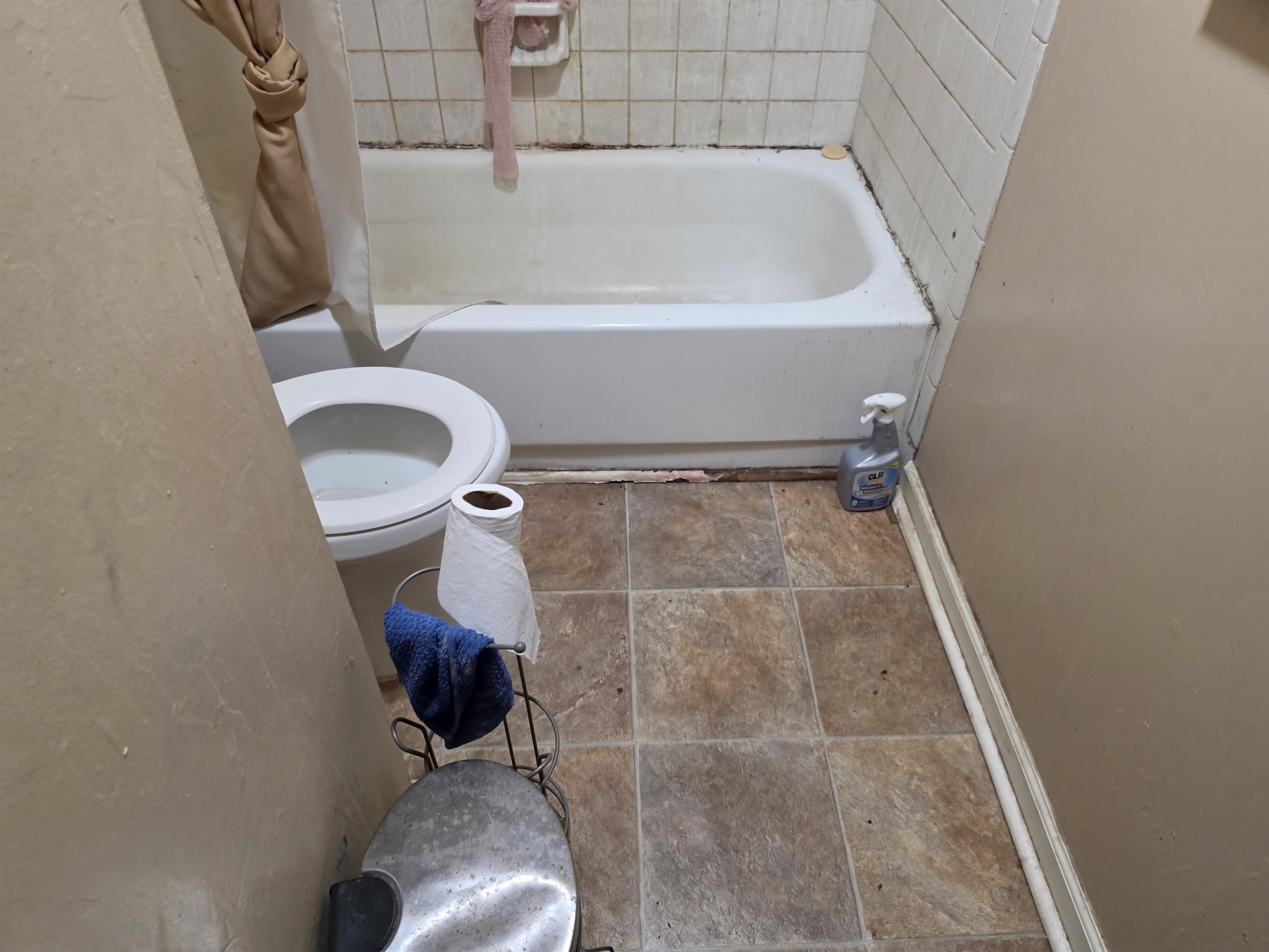 7443 Doncaster Ln Property Photo 15