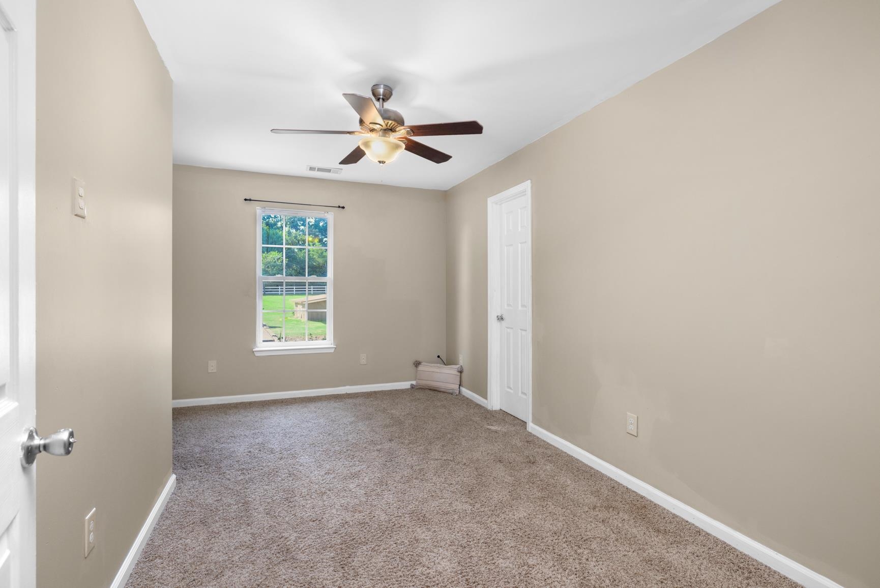 420 Sanford Rd Property Photo 18