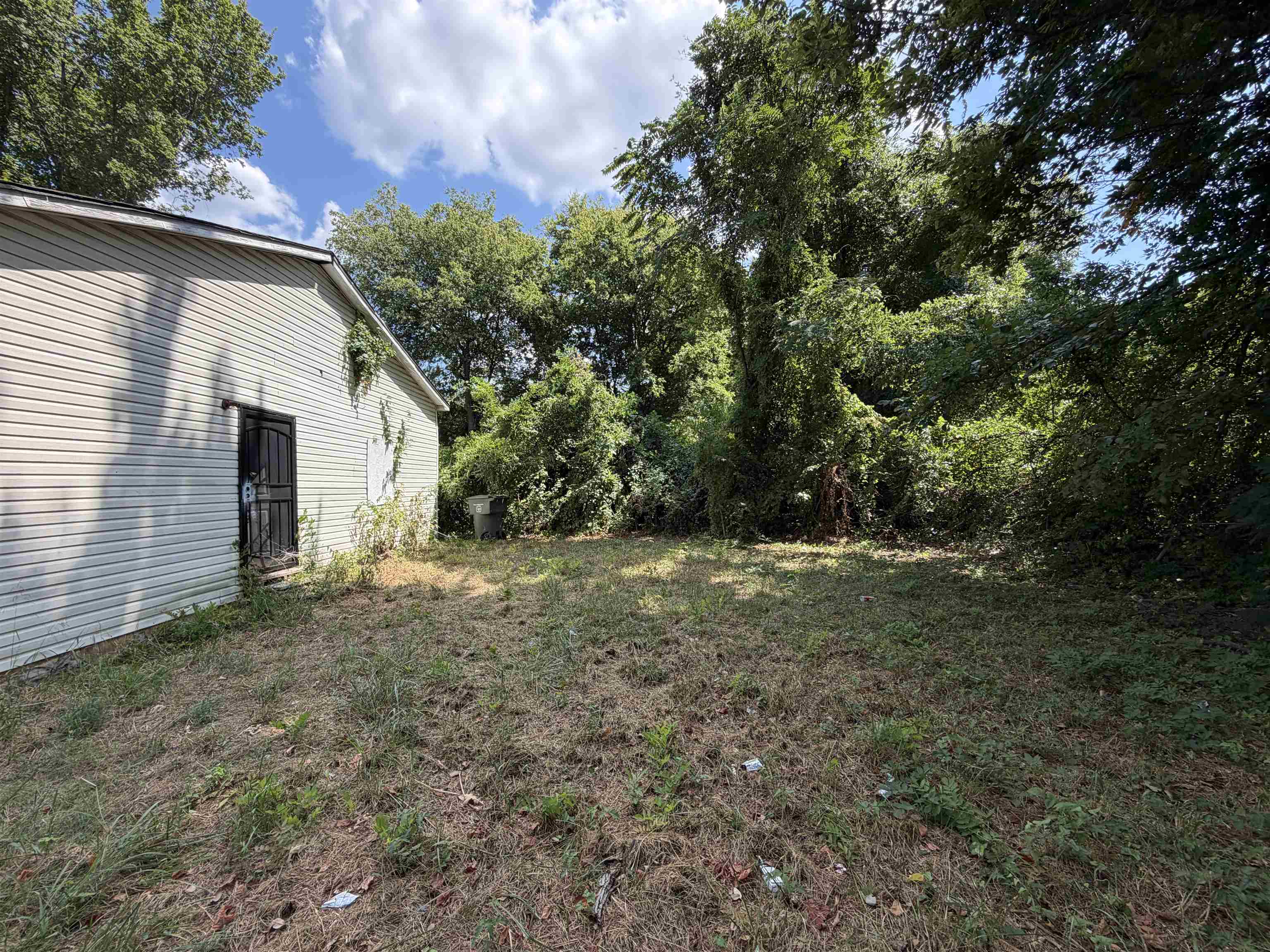 2481 Peres Ave Property Photo 11