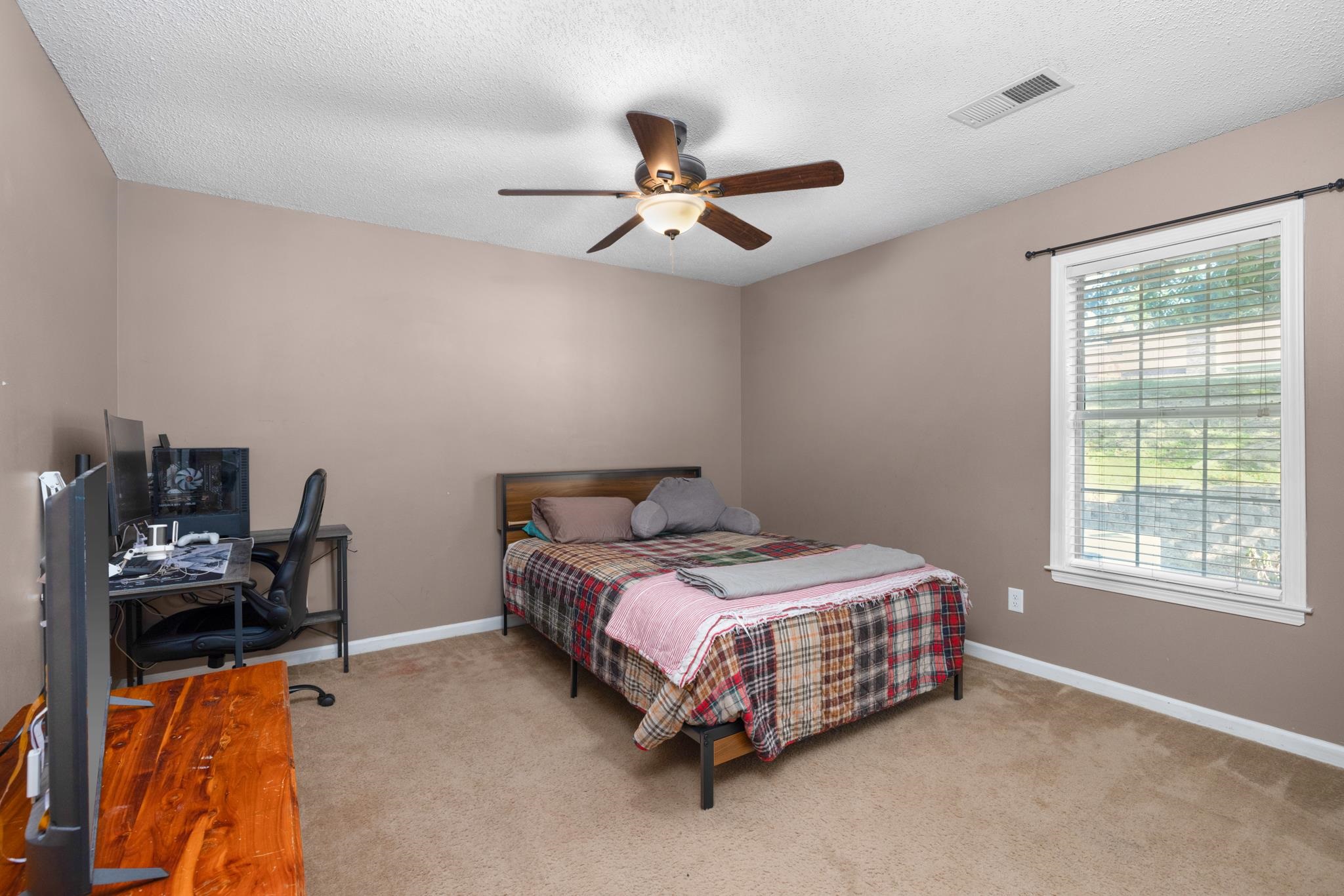 82 Whitten Pl Property Photo 24