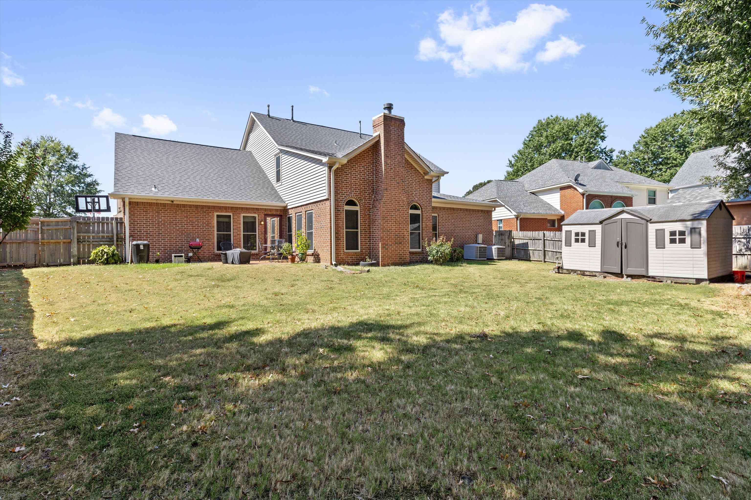 6772 Stonetrace Dr Property Photo 26