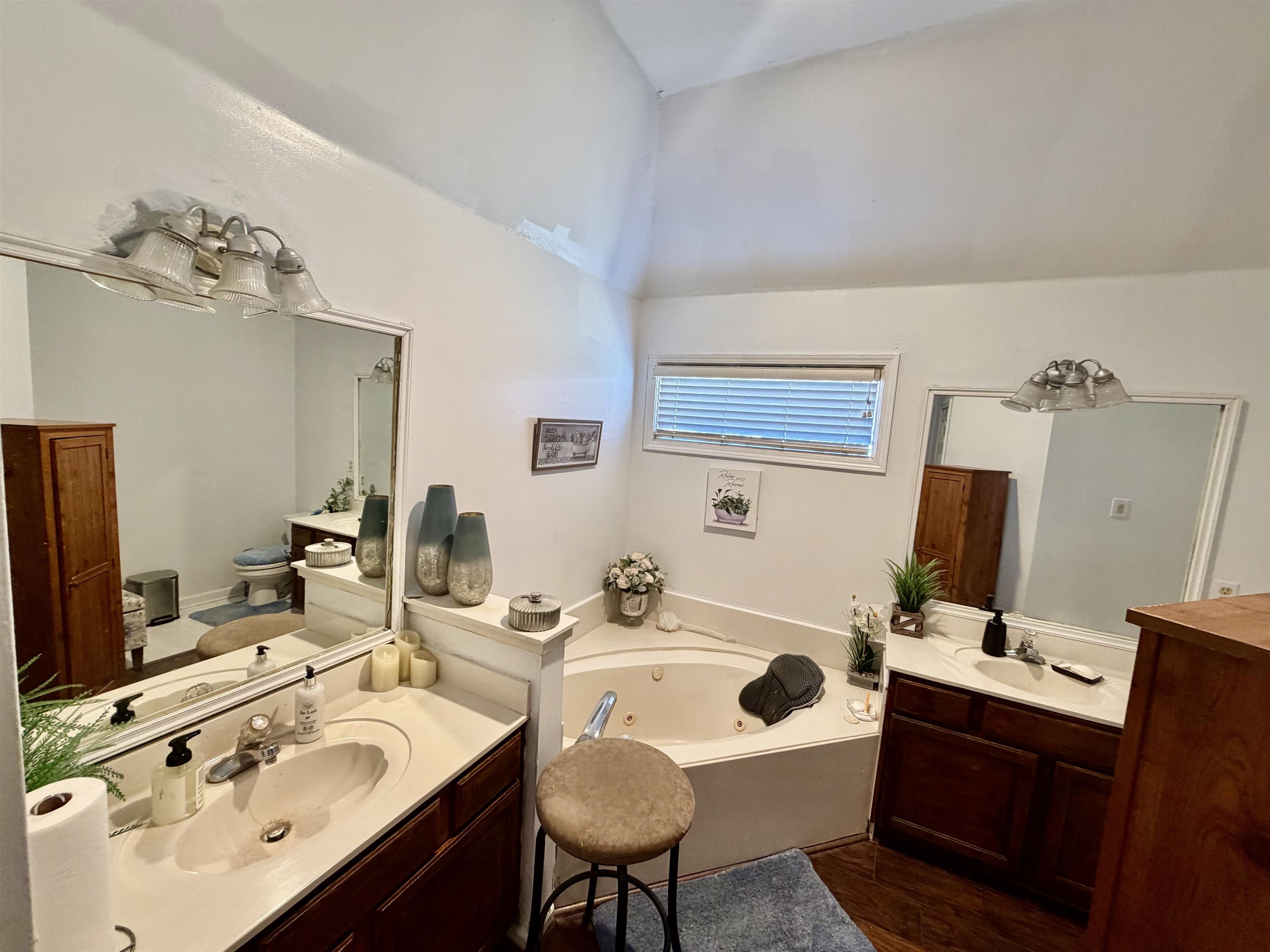 1695 Tamhaven Ct Property Photo 2