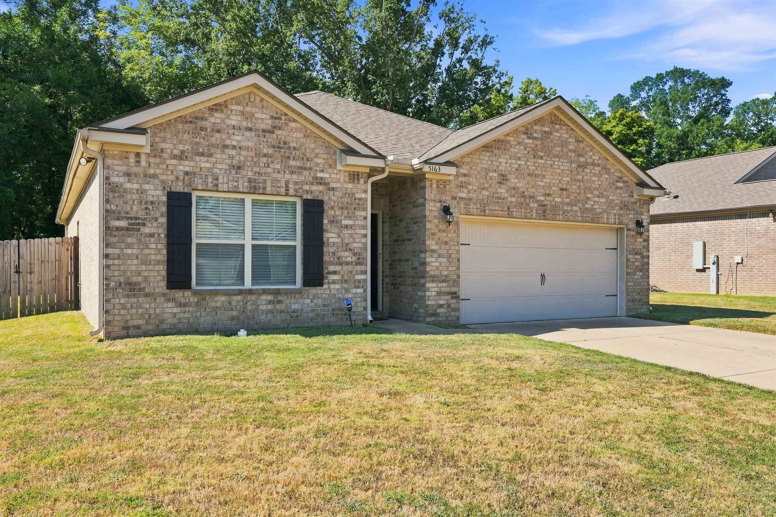 5163 Shellback Dr Property Photo 1