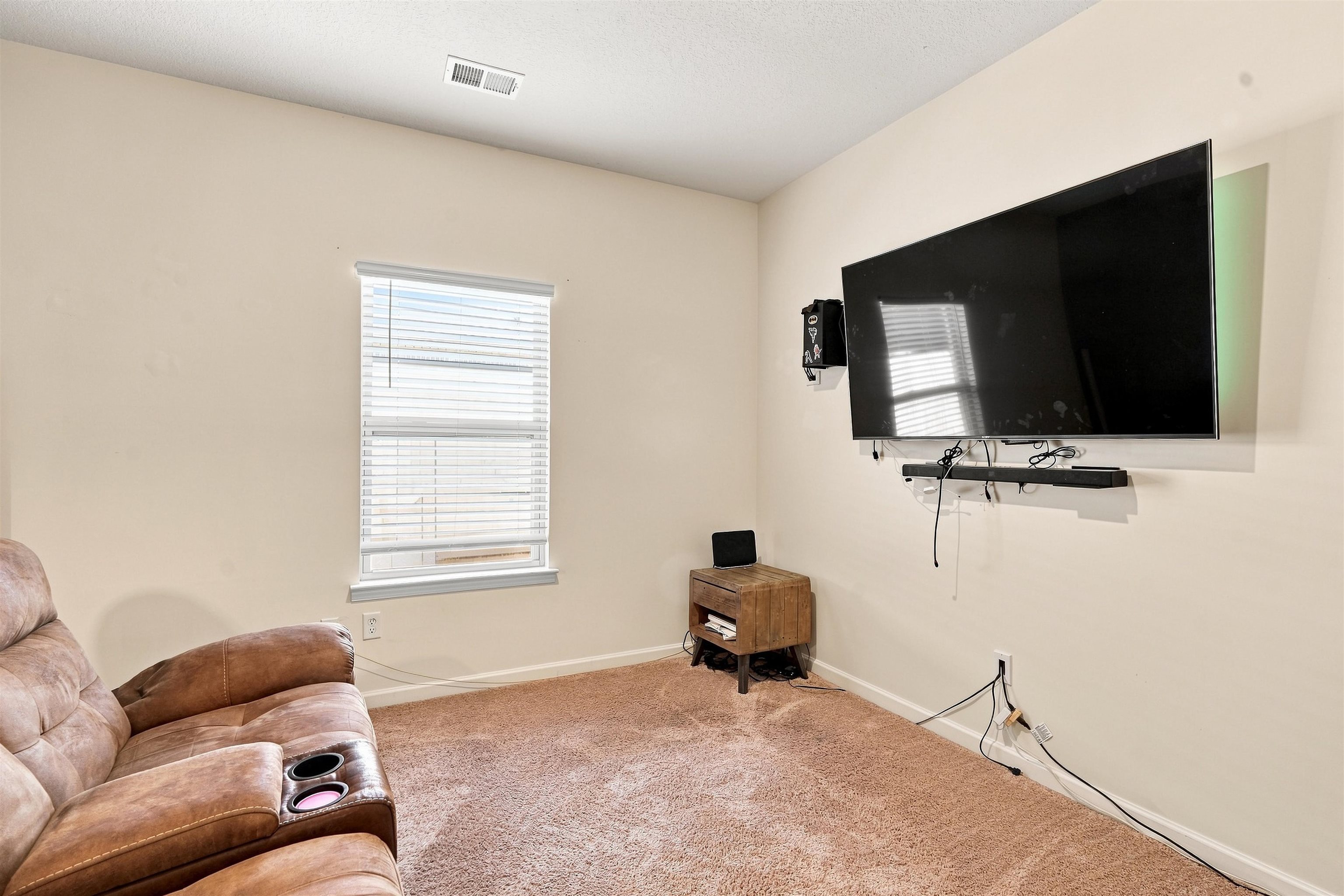 5163 Shellback Dr Property Photo 6