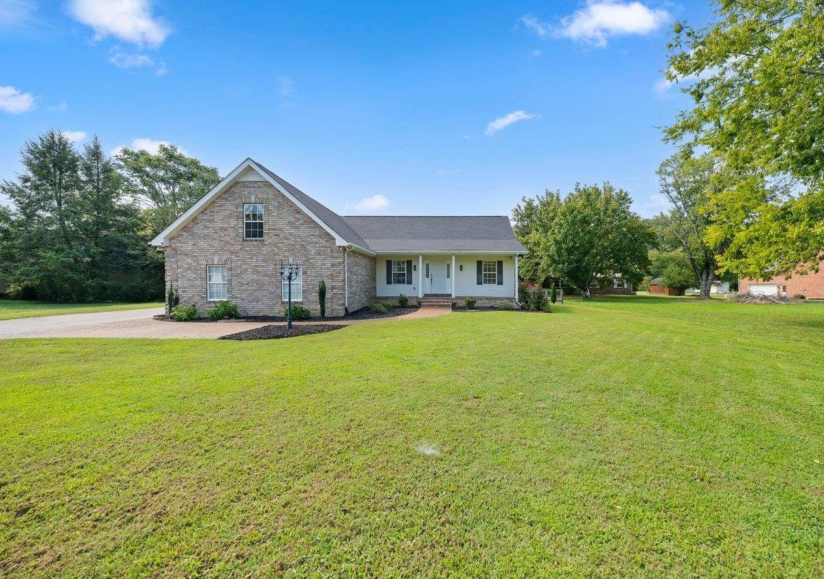 3011 Tyree Springs Rd Property Photo 1