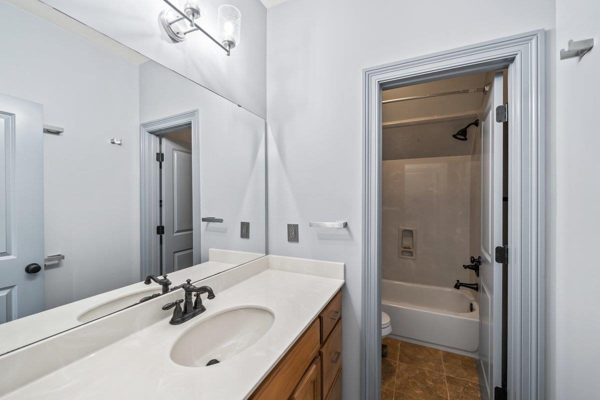 25 Lafayette Cv Property Photo 32