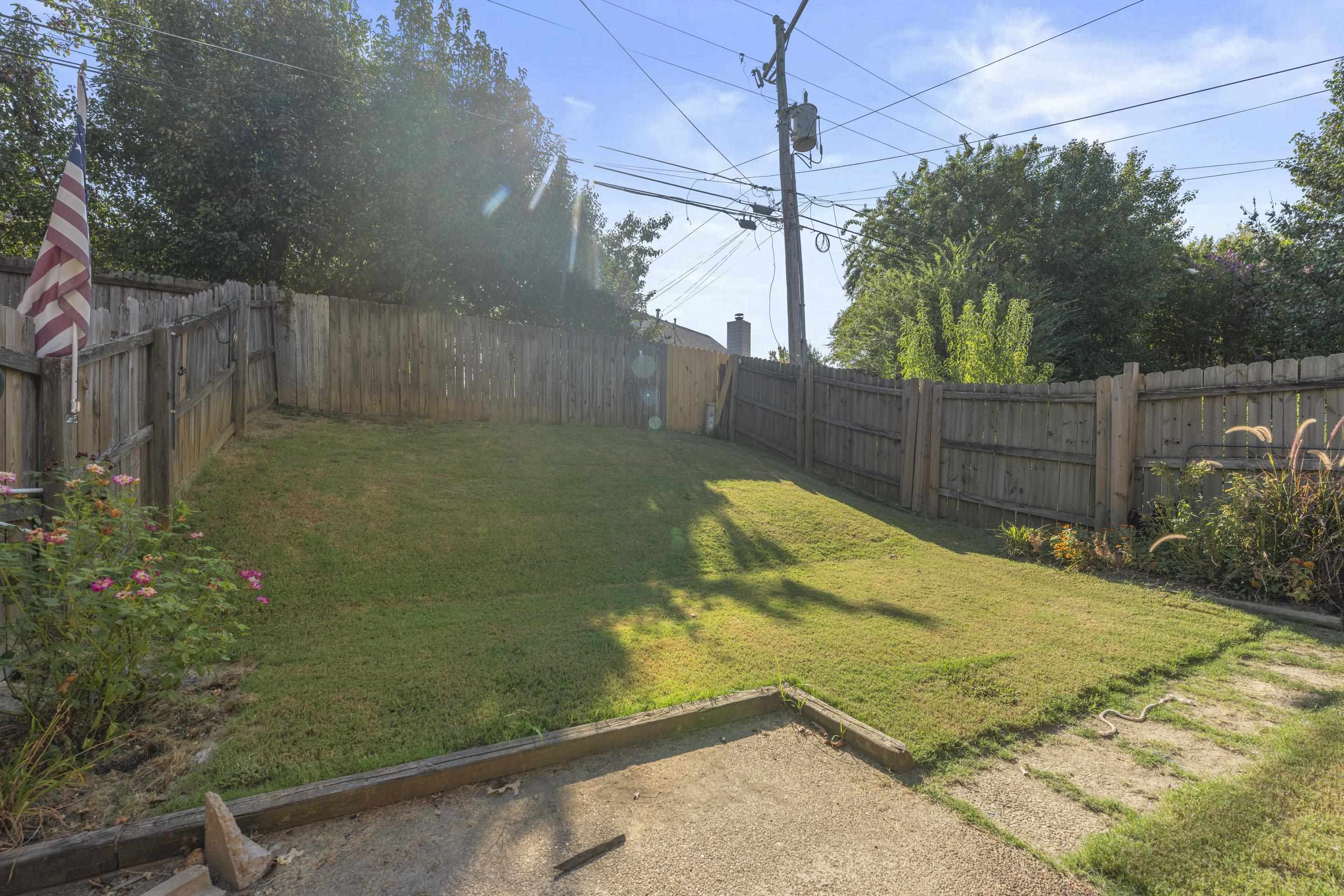 1612 Sorghum Mill Dr Property Photo 19