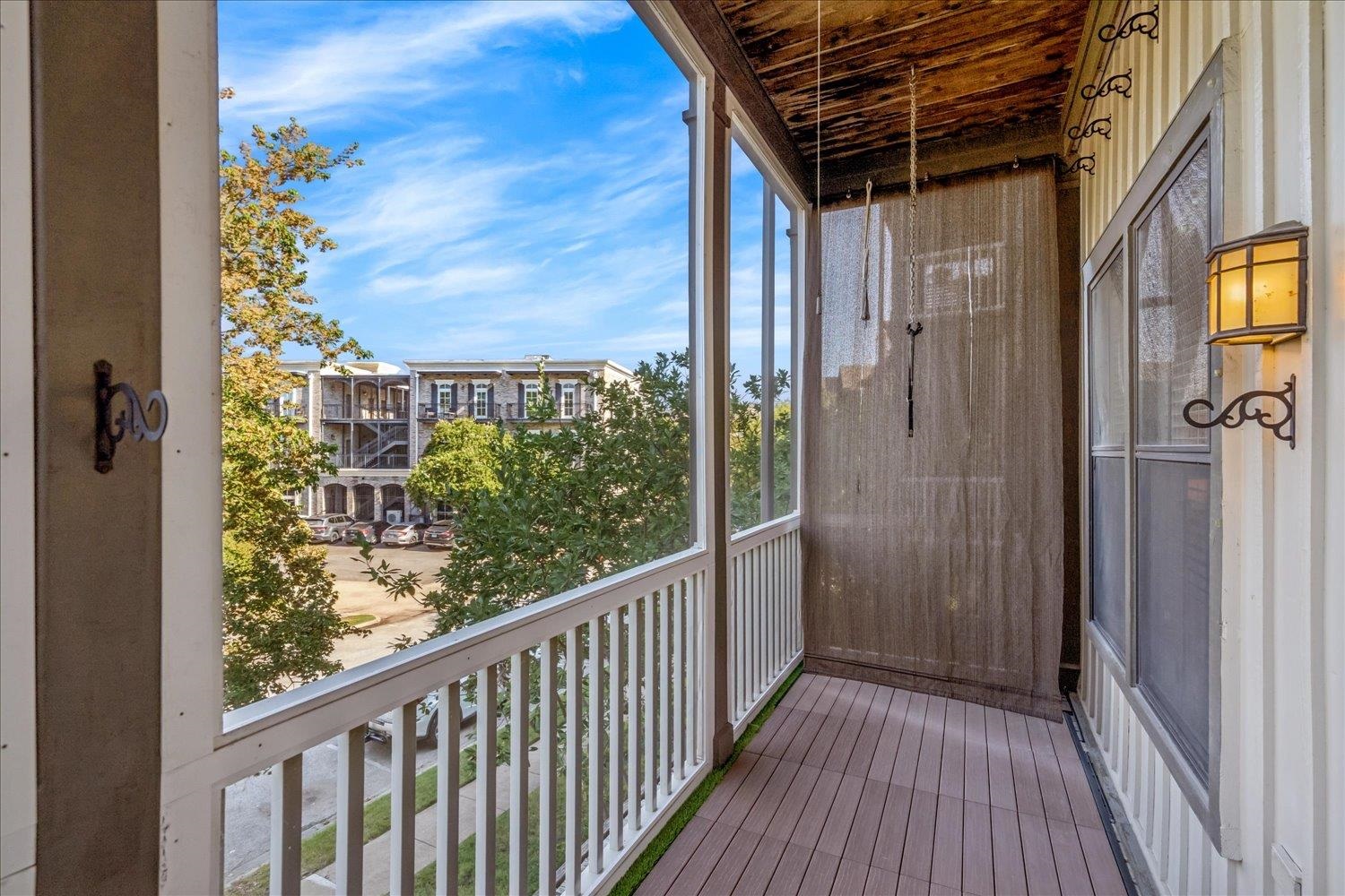 680 Harbor Bend Rd 209 Property Photo 4