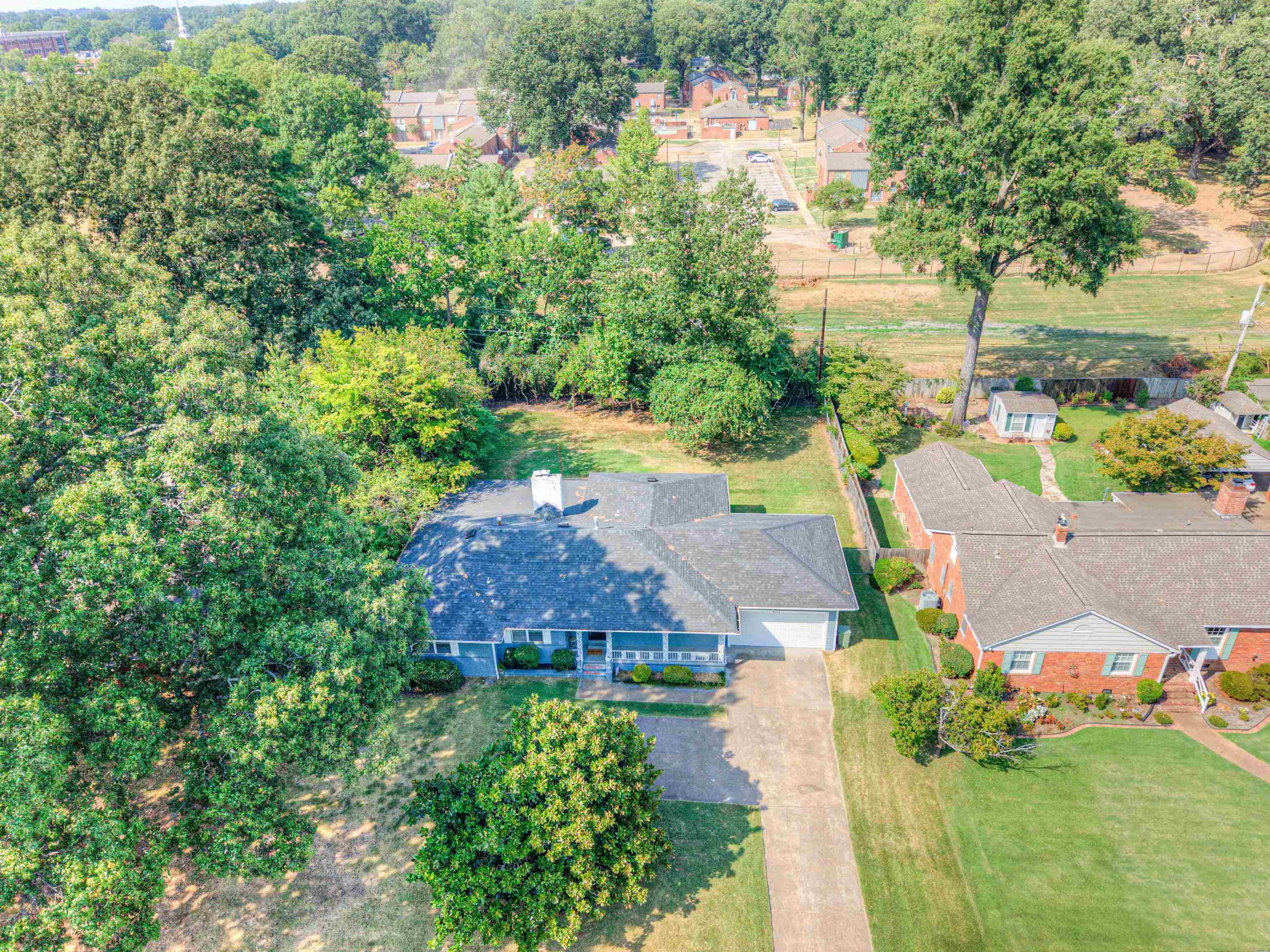 4172 Oaksedge Dr Property Photo 2
