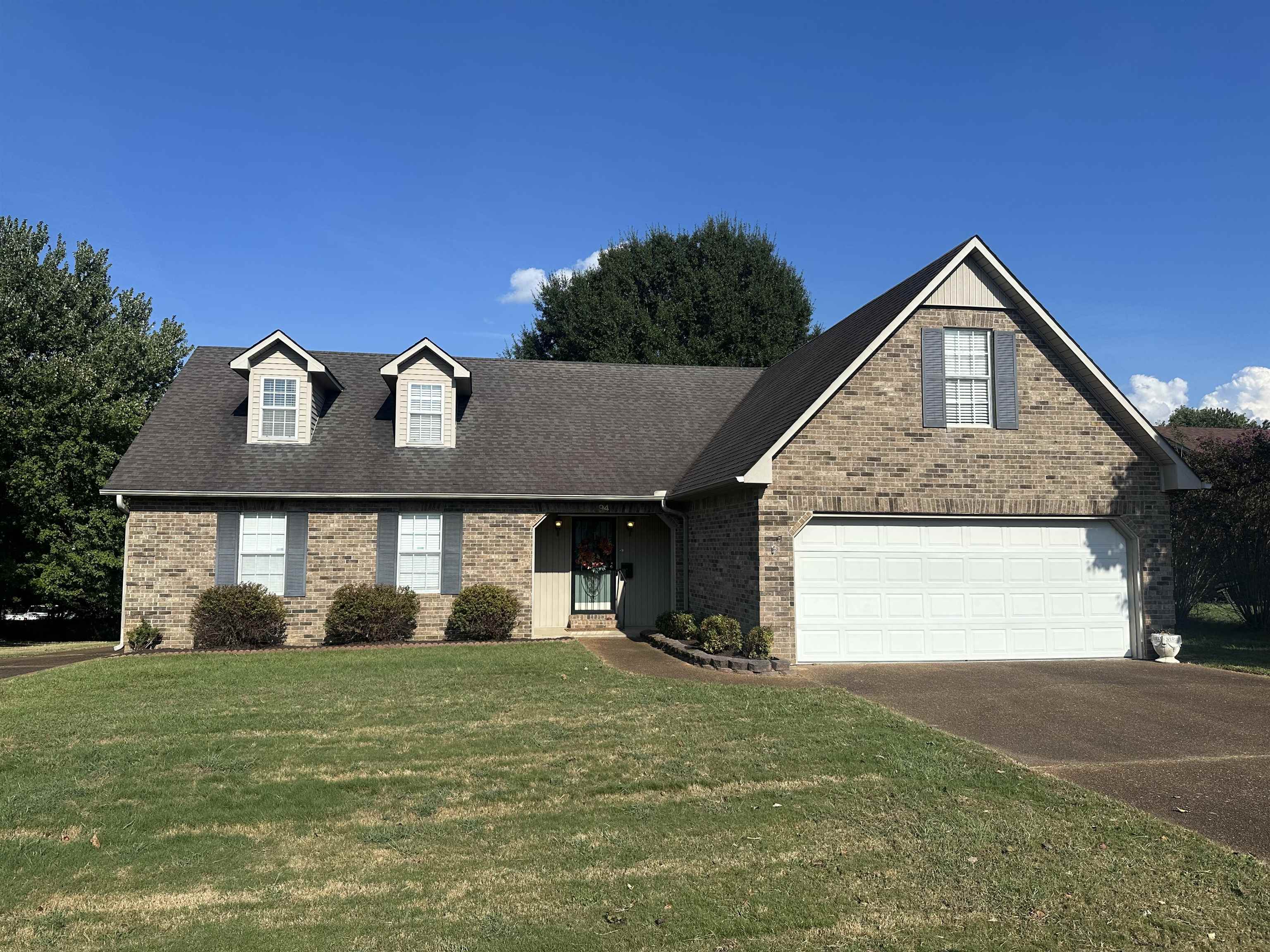 94 New Renfroe St Property Photo 1