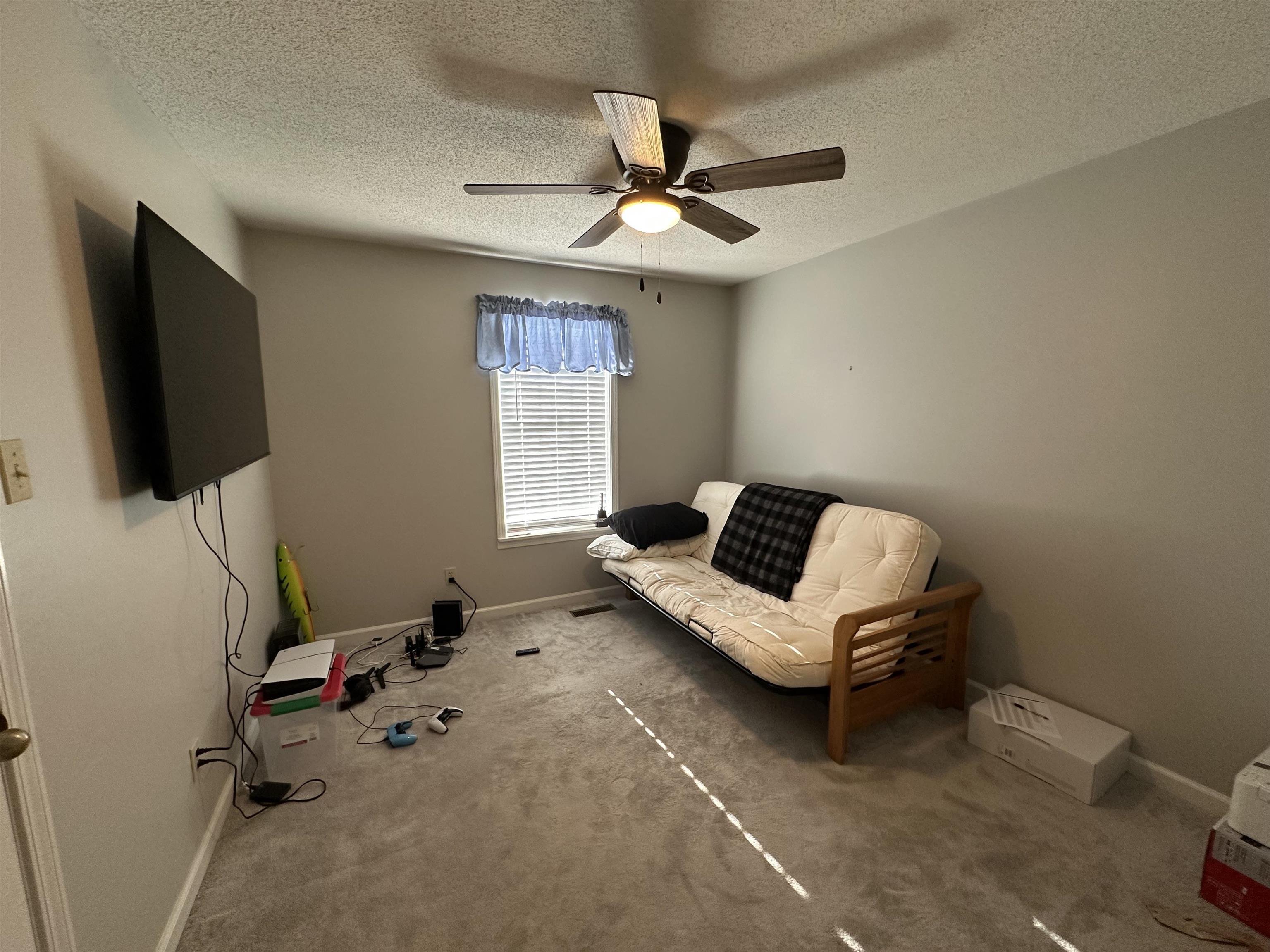 94 New Renfroe St Property Photo 17