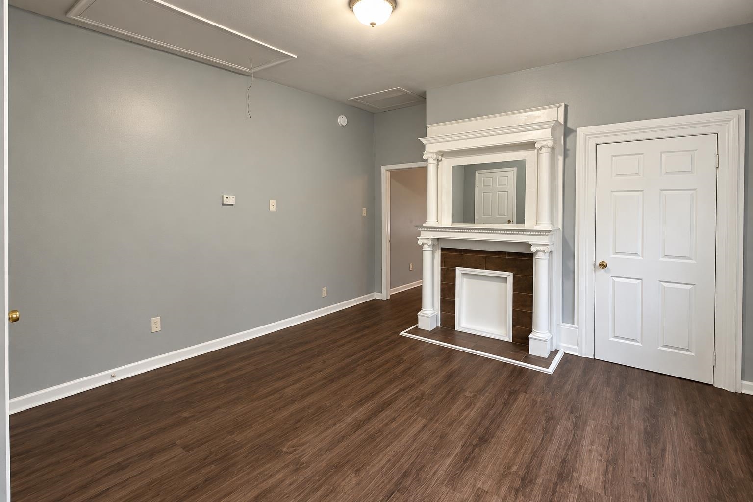 574-576 Mckinley St Property Photo 3