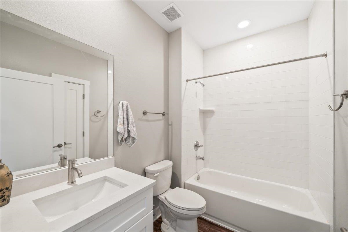 447 Abbey Rd C Property Photo 12