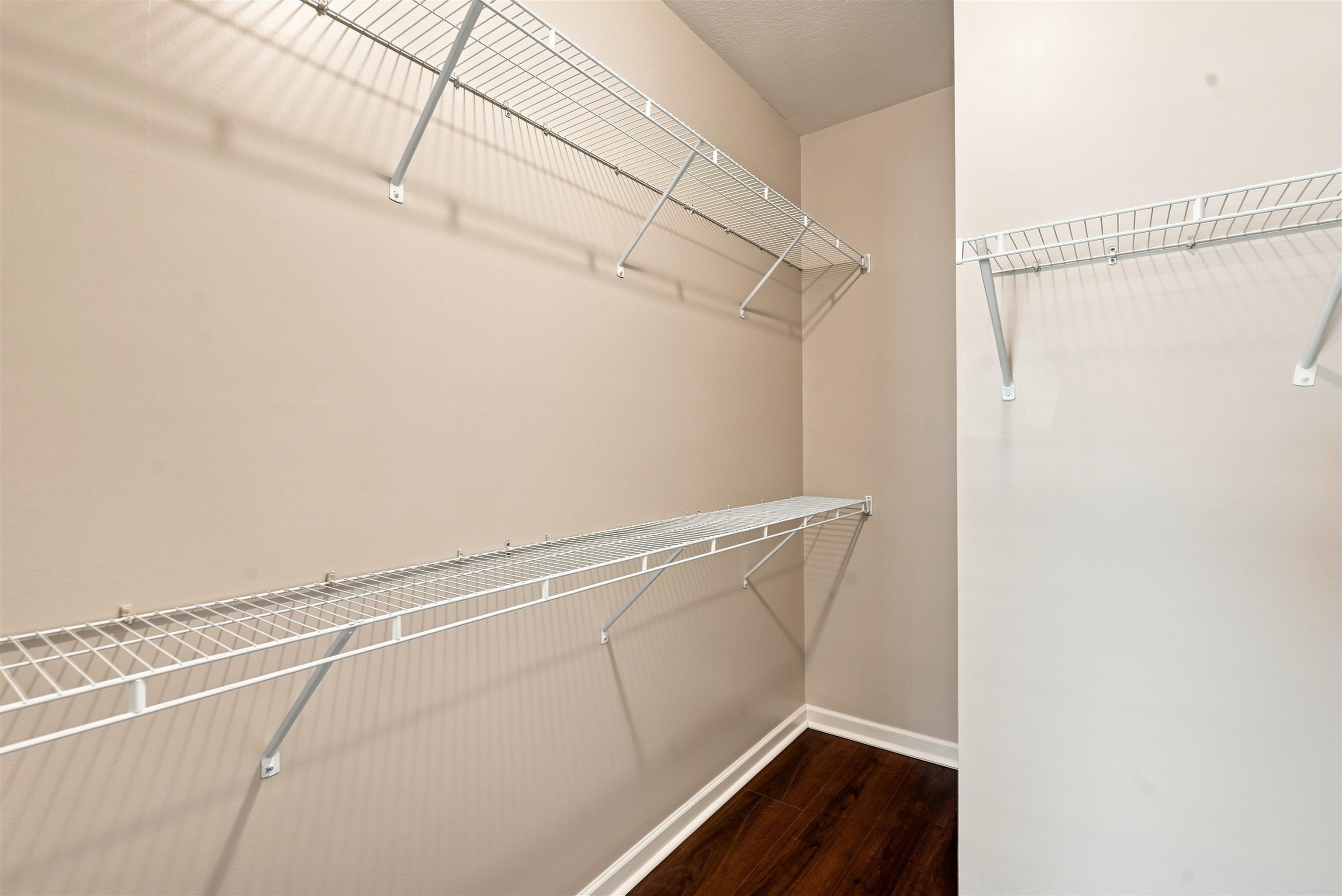 389 Vivian Way Property Photo 18