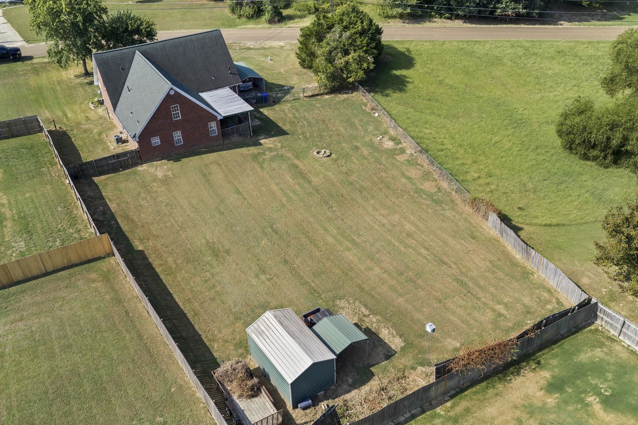 430 P W Reed Dr Property Photo 9