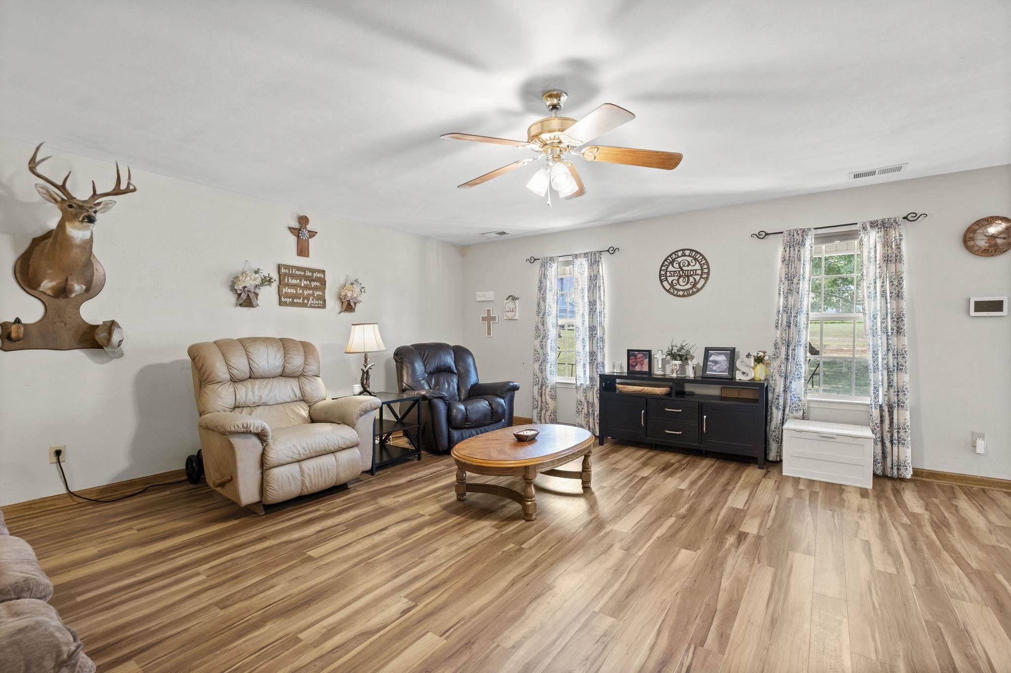 430 P W Reed Dr Property Photo 16