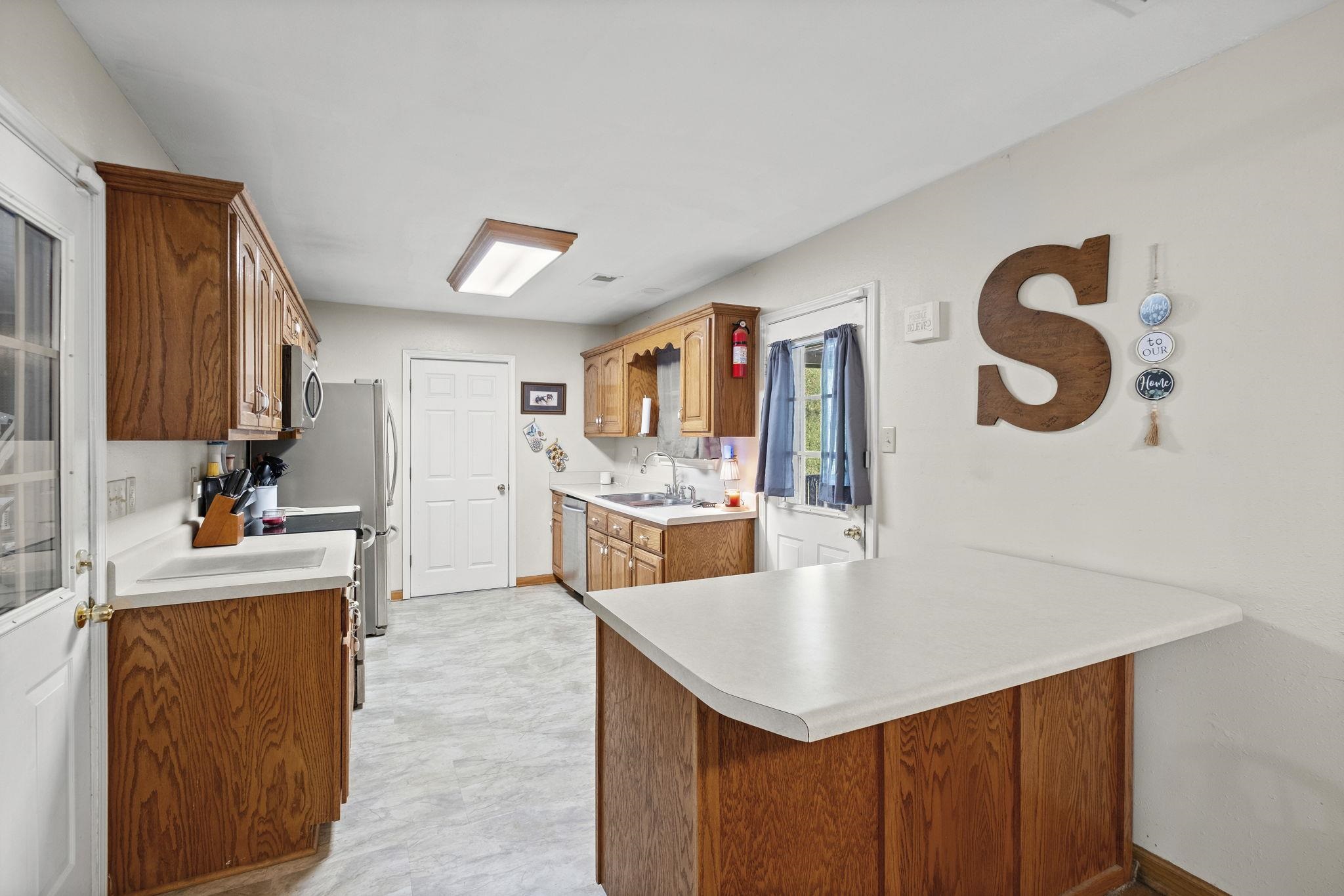 430 P W Reed Dr Property Photo 22