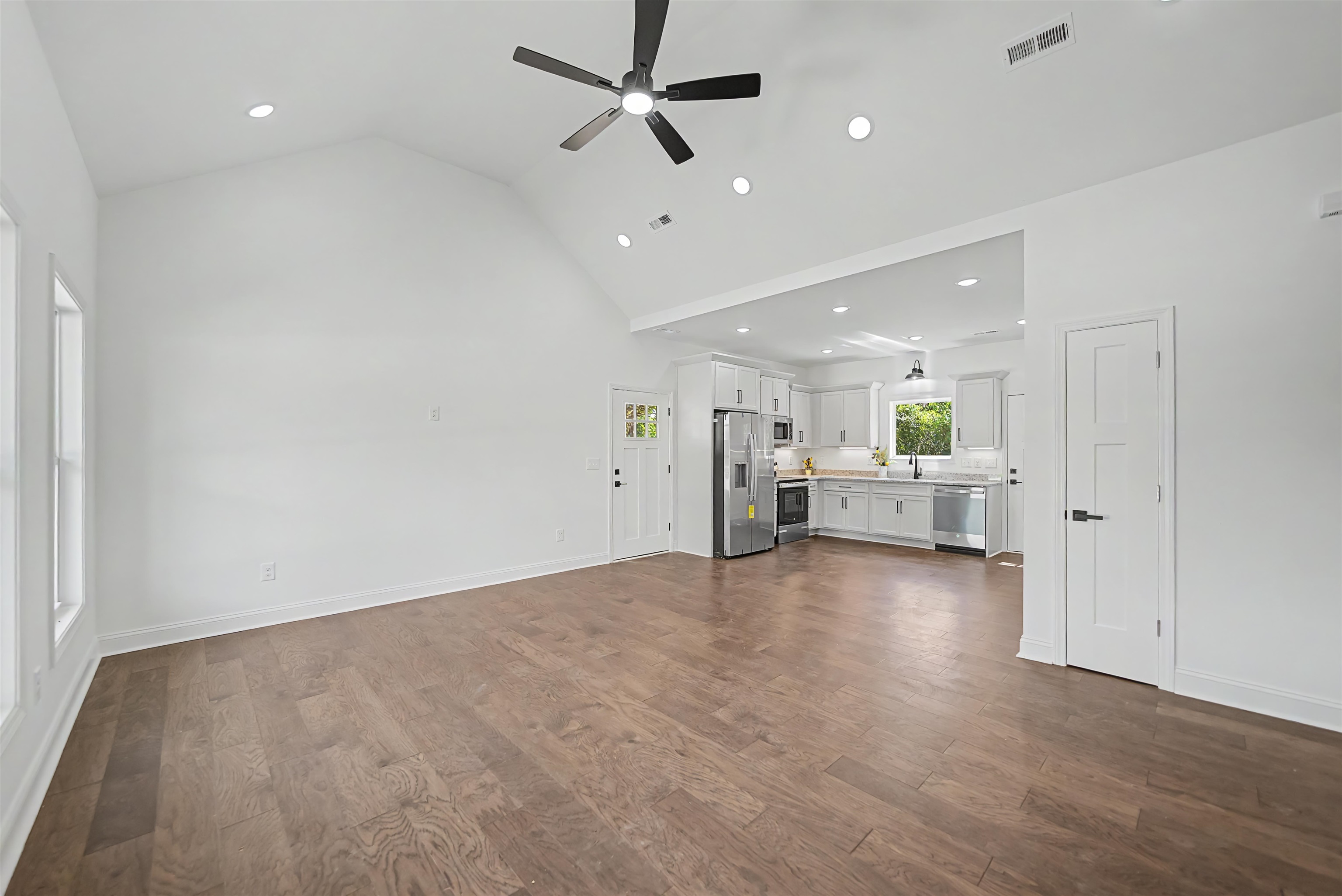 75 Temple Cv Property Photo 6